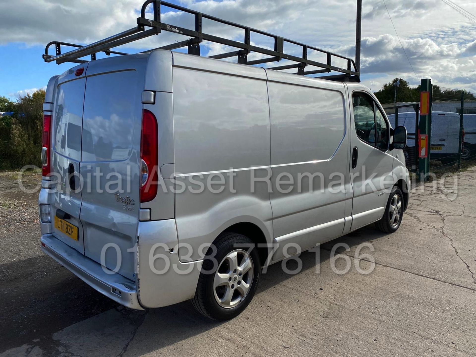 (ON SALE)RENAULT TRAFIC SL27 *SPORT EDITION* (2011) '2.0 DCI -115 BHP - 6 SPEED' - AIR CON* (NO VAT) - Image 7 of 18