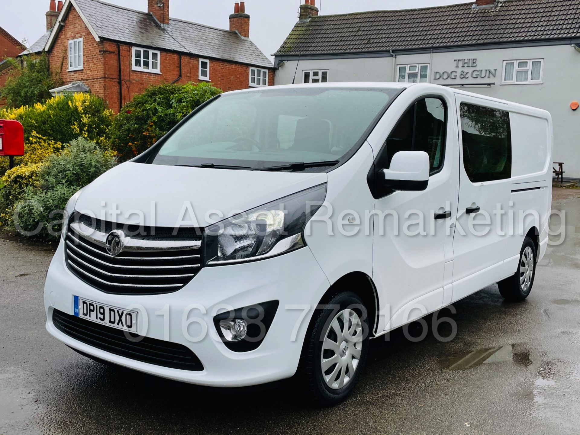 VAUXHALL VIVARO *SPORT* LWB - 6 SEATER CREW VAN (2019 -EURO 6) '125 BHP - 6 SPEED' *A/C* (16K MILES) - Image 5 of 50