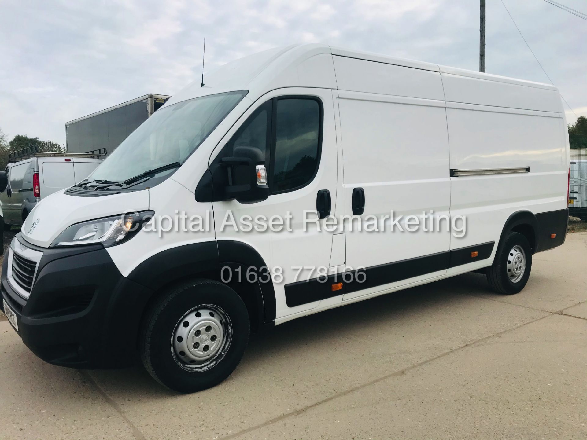 ON SALE PEUGEOT BOXER 2.0 BLUE-HDI "PROFESSIONAL" L4H2 "MAXI" (19 REG) SAT NAV / AIR CON / ELEC PACK - Image 6 of 20