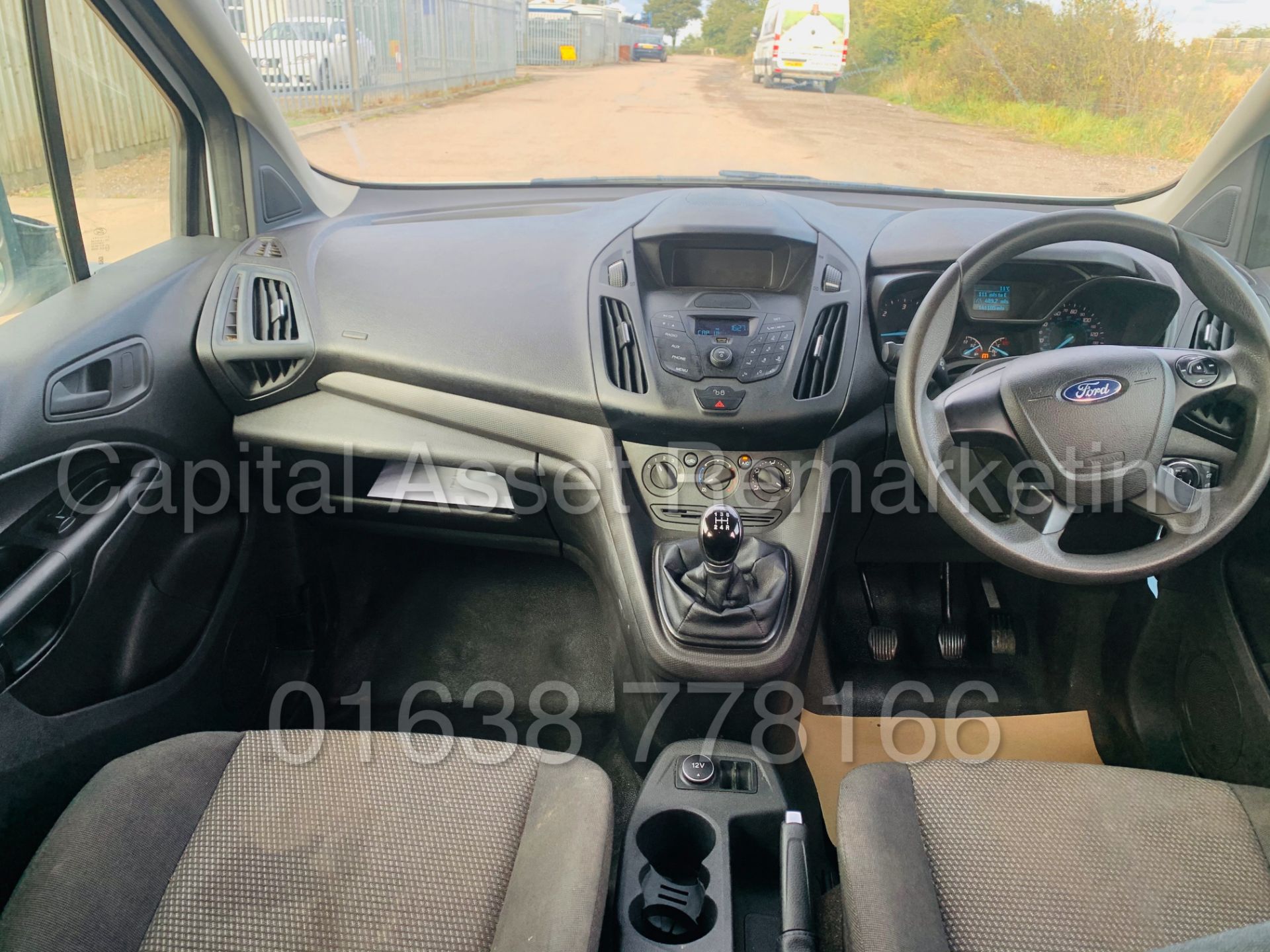 (ON SALE) FORD TRANSIT CONNECT *LWB- 5 SEATER CREW VAN* (2018 - EURO 6) 1.5 TDCI *AIR CON* (1 OWNER) - Image 26 of 40