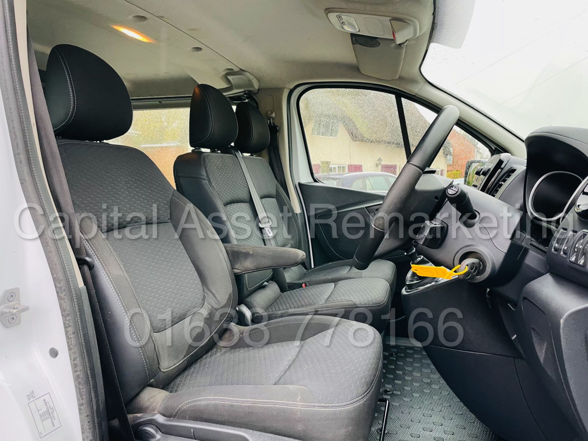 VAUXHALL VIVARO *SPORT* LWB - 6 SEATER CREW VAN (2019 -EURO 6) '125 BHP - 6 SPEED' *A/C* (16K MILES) - Image 33 of 50