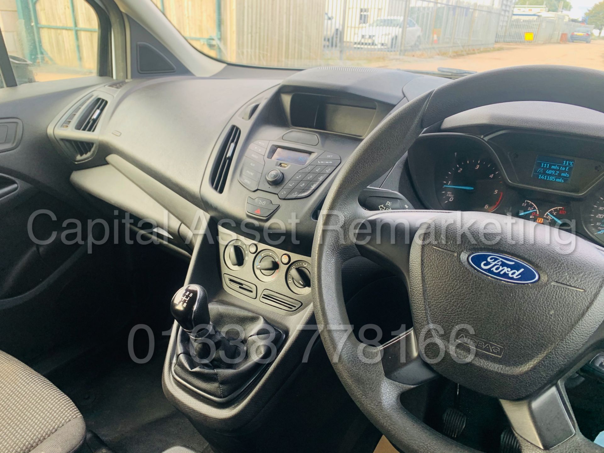 (ON SALE) FORD TRANSIT CONNECT *LWB- 5 SEATER CREW VAN* (2018 - EURO 6) 1.5 TDCI *AIR CON* (1 OWNER) - Image 32 of 40