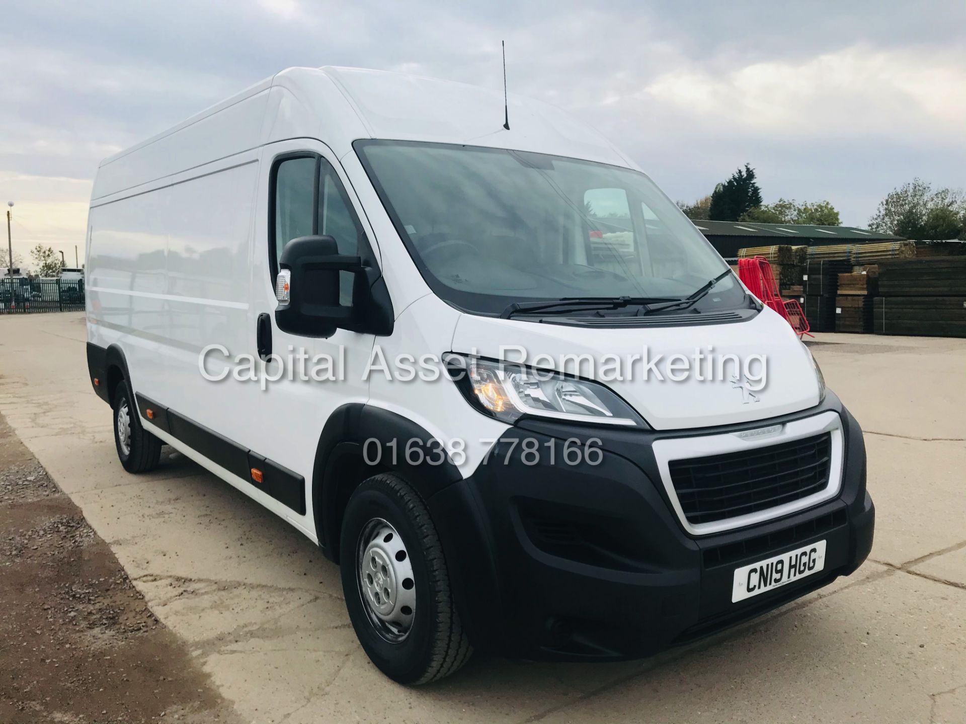 ON SALE PEUGEOT BOXER 2.0 BLUE-HDI "PROFESSIONAL" L4H2 "MAXI" (19 REG) SAT NAV / AIR CON / ELEC PACK - Image 3 of 20