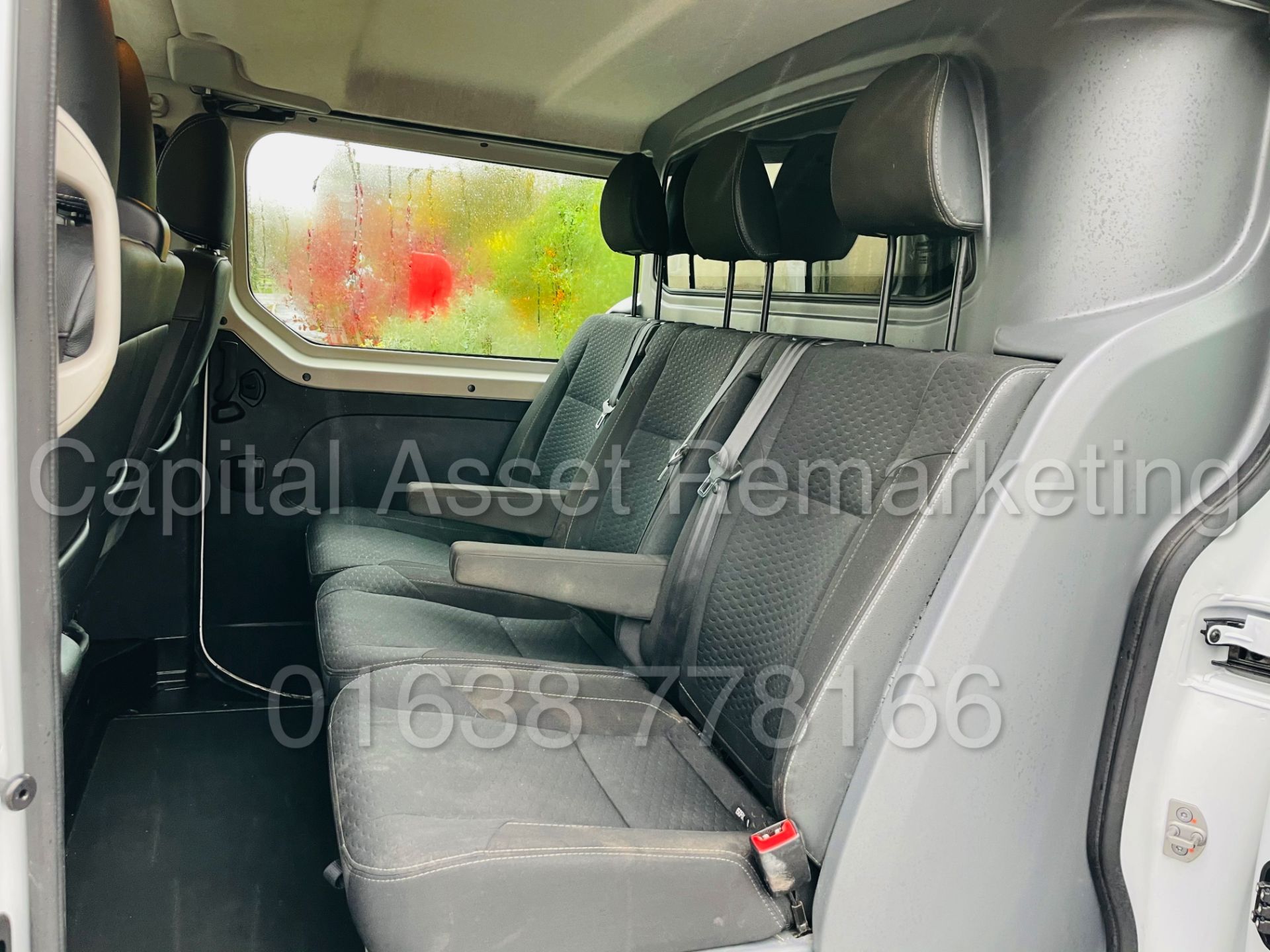 VAUXHALL VIVARO *SPORT* LWB - 6 SEATER CREW VAN (2019 -EURO 6) '125 BHP - 6 SPEED' *A/C* (16K MILES) - Image 25 of 50