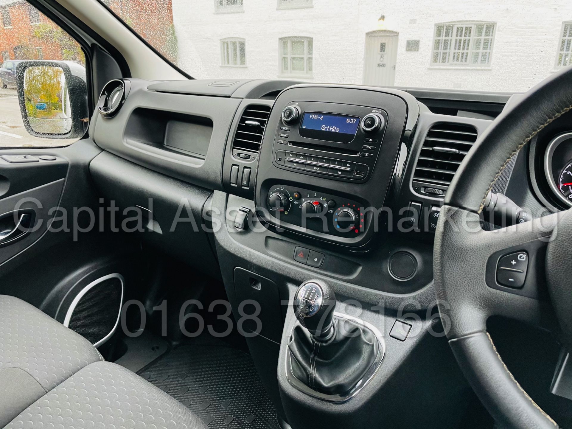 VAUXHALL VIVARO *SPORT* LWB - 6 SEATER CREW VAN (2019 -EURO 6) '125 BHP - 6 SPEED' *A/C* (16K MILES) - Image 39 of 50