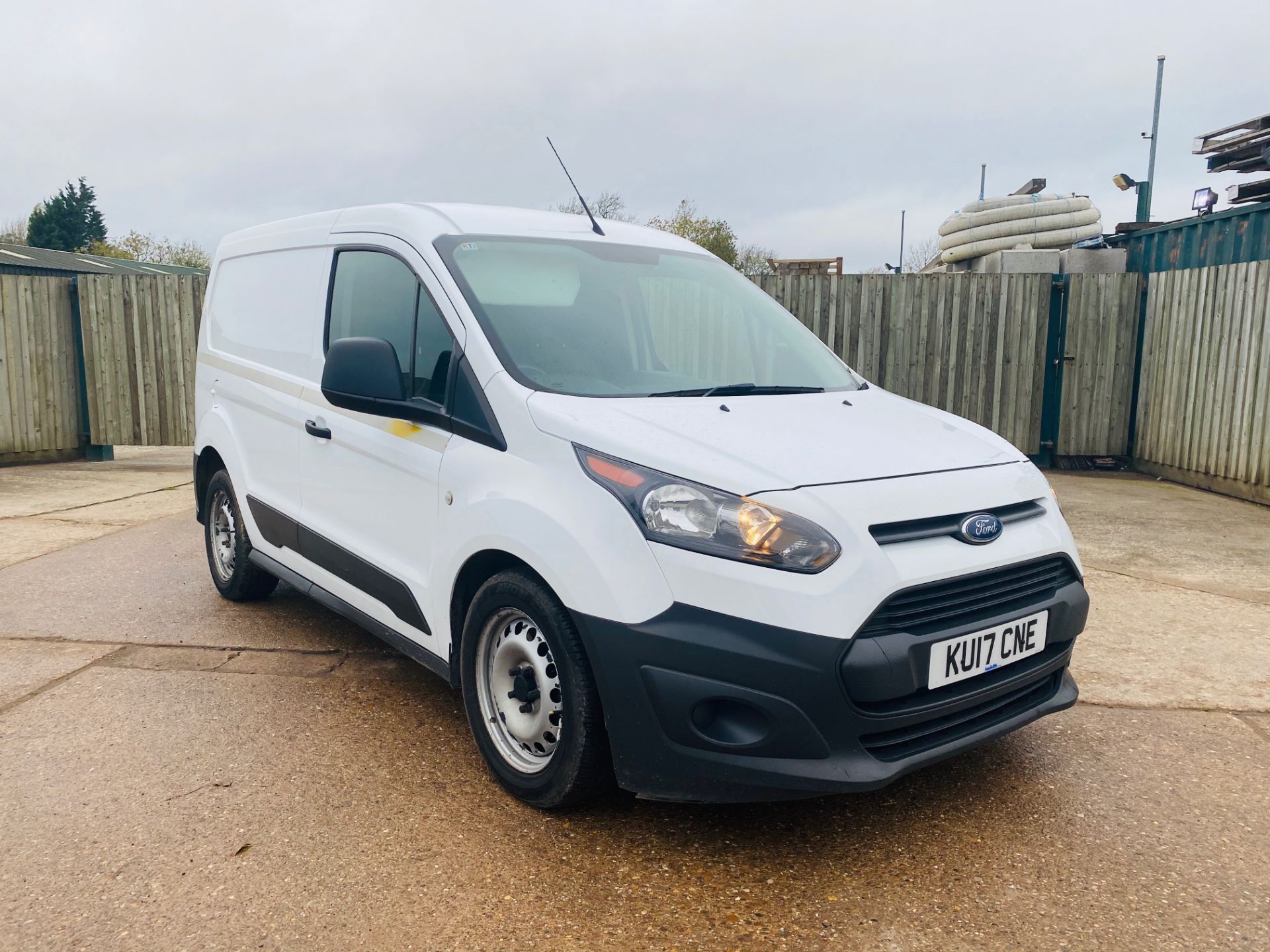 (ON SALE) FORD TRANSIT CONNECT 1.5"TDCI " SWB L1 - 17 REG - EURO 6 - 1 OWNER - FSH - AIR CON!!! - Image 3 of 21