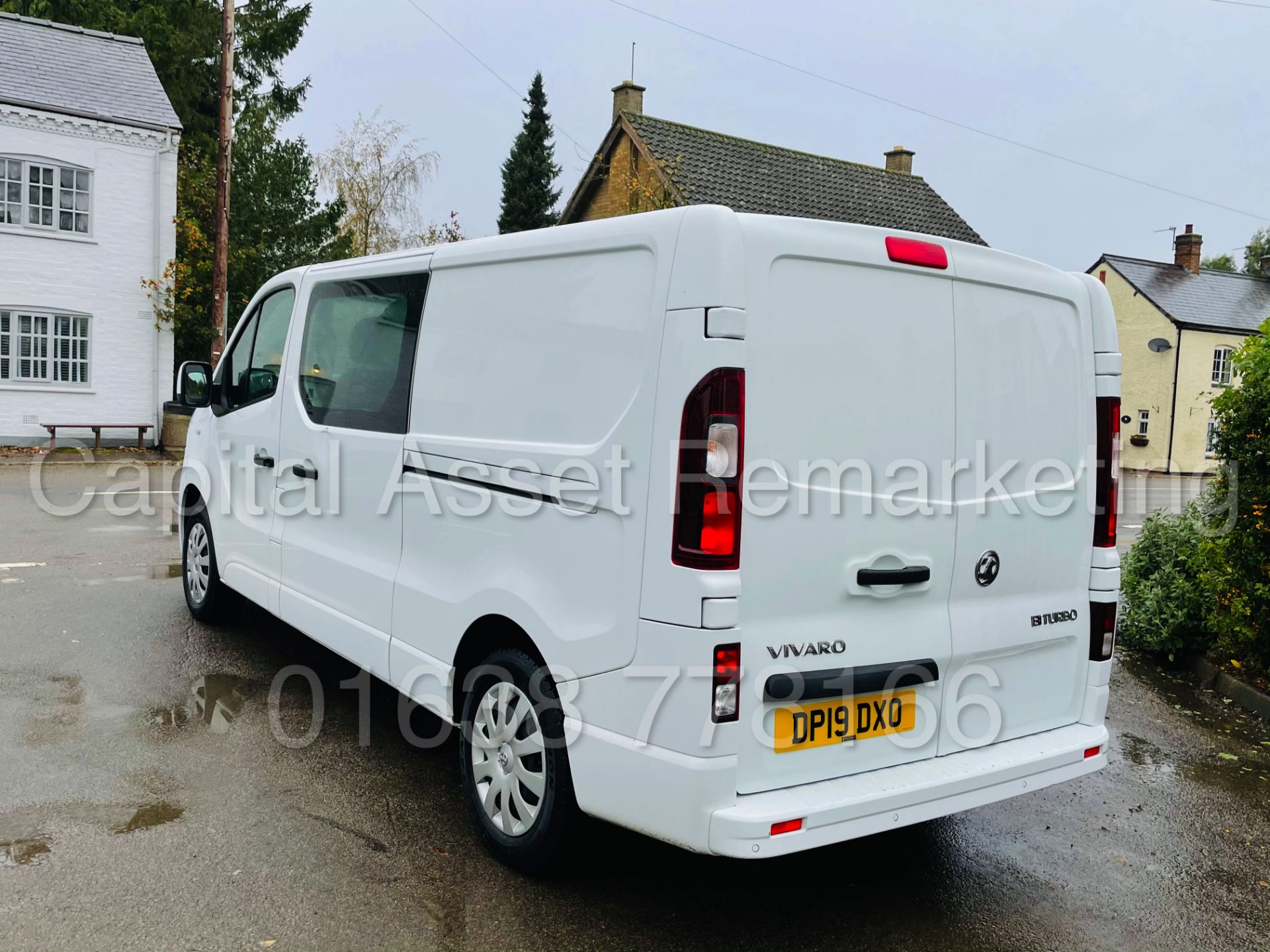 VAUXHALL VIVARO *SPORT* LWB - 6 SEATER CREW VAN (2019 -EURO 6) '125 BHP - 6 SPEED' *A/C* (16K MILES) - Image 10 of 50