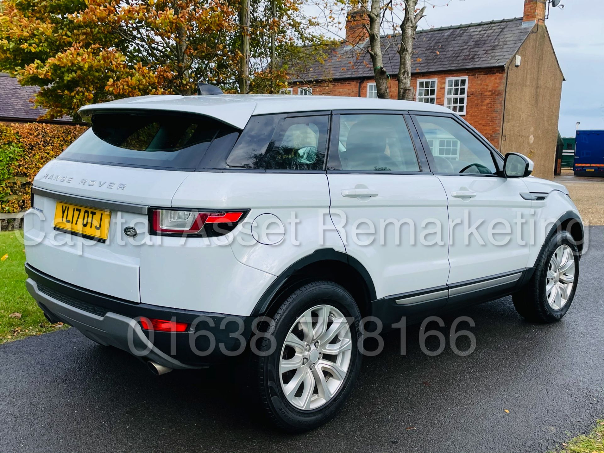 (On Sale) RANGE ROVER EVOQUE *SE EDITION* SUV (2017 - EURO 6) '2.0 ED4 - 150 BHP' *LEATHER* - Image 9 of 49