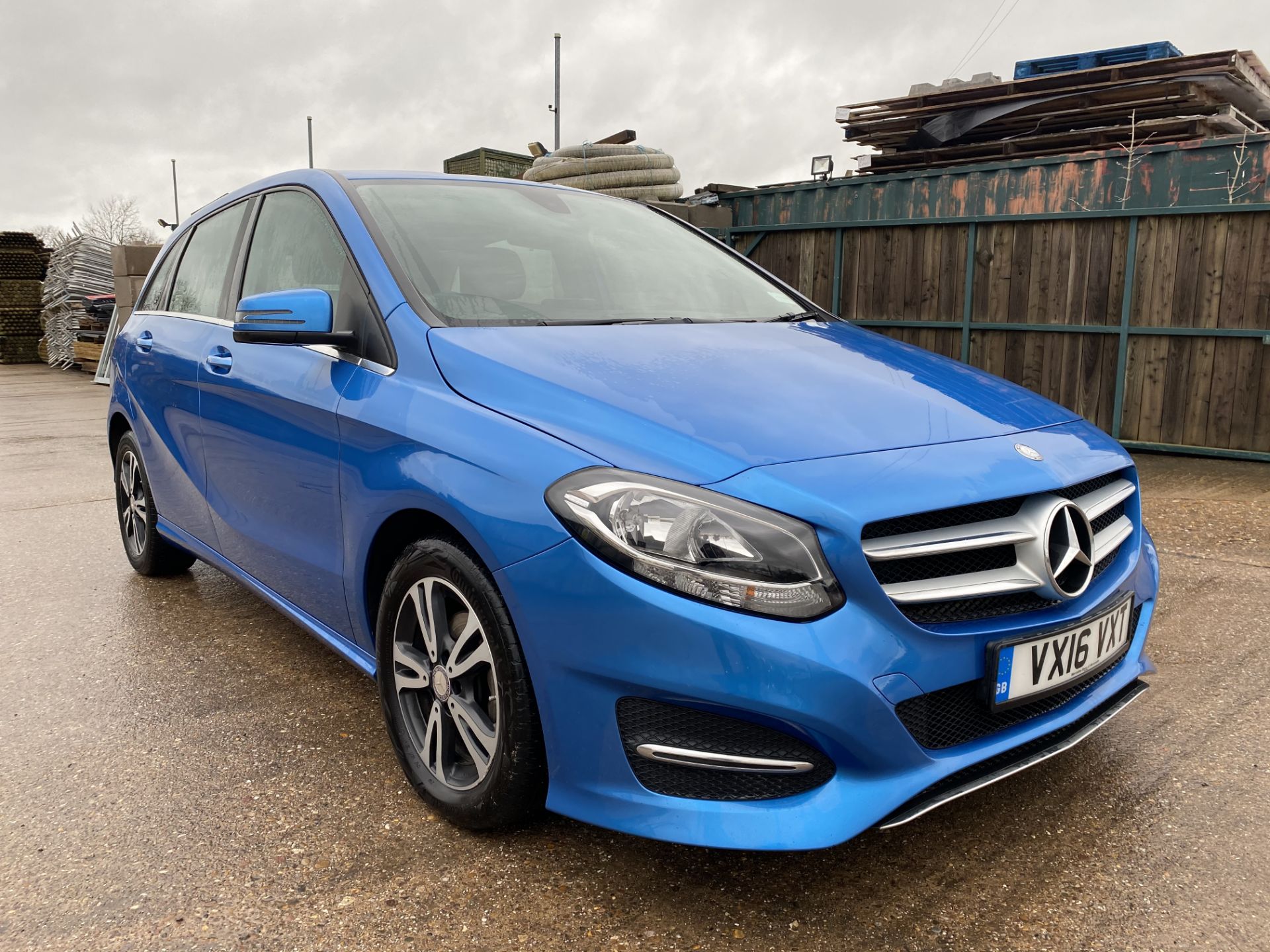 (ON SALE) MERCEDES B180d "SE" - 16 REG - 1 KEEPER - SAT NAV - GREAT SPEC - DIESEL EURO 6 - LEATHER - Image 2 of 25