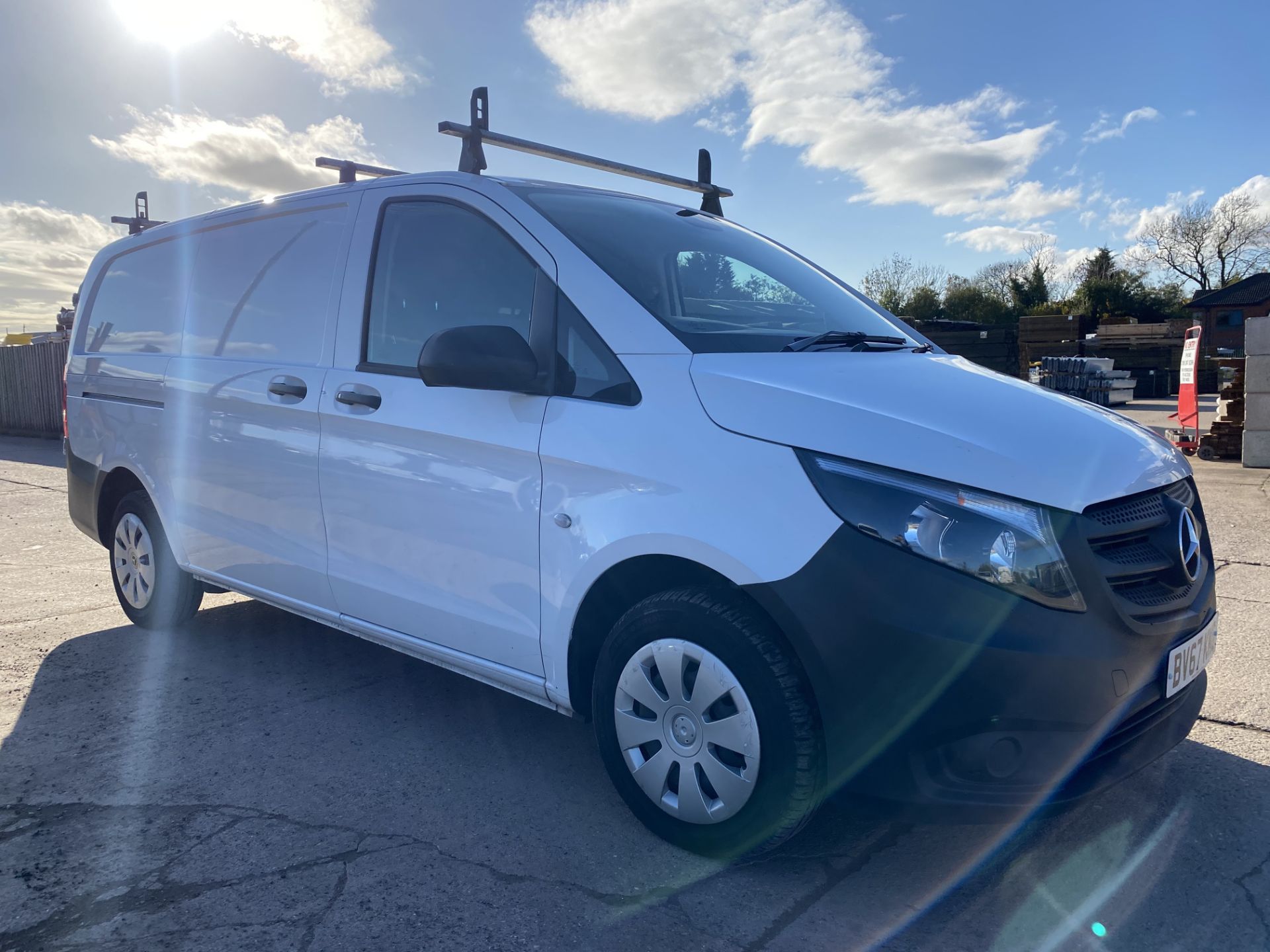 ON SALE MERCEDES VITO 114CDI BLUETEC "LWB" (EURO 6) 2018 MODEL - AIR CON - 1 KEEPER - LOOK!! - Image 4 of 19