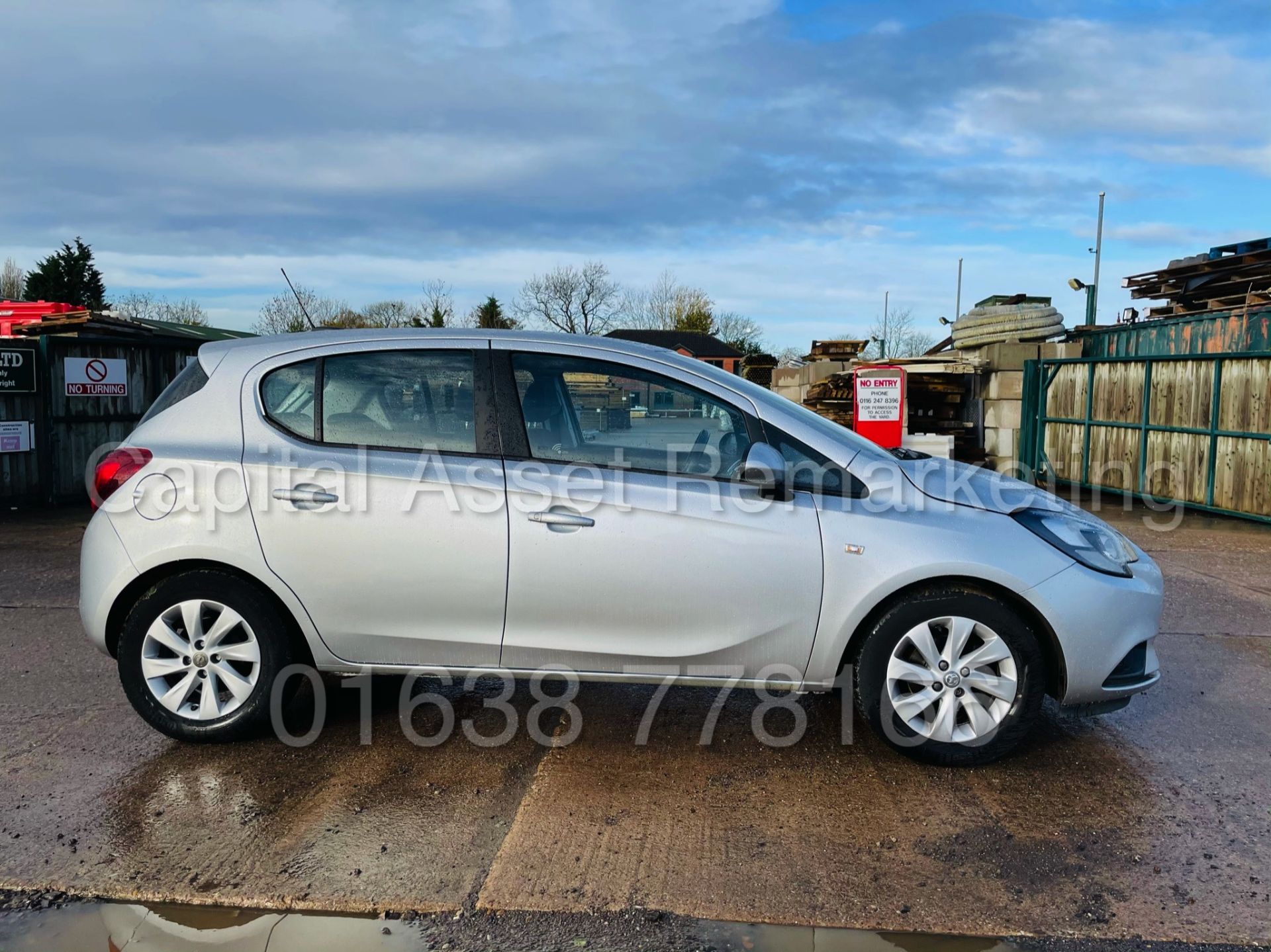 VAUXHALL CORSA *DESIGN EDITION* 5 DOOR HATCHBACK (2018 - NEW MODEL) 1.4 PETROL - 60 MPG+ (1 OWNER) - Image 14 of 49