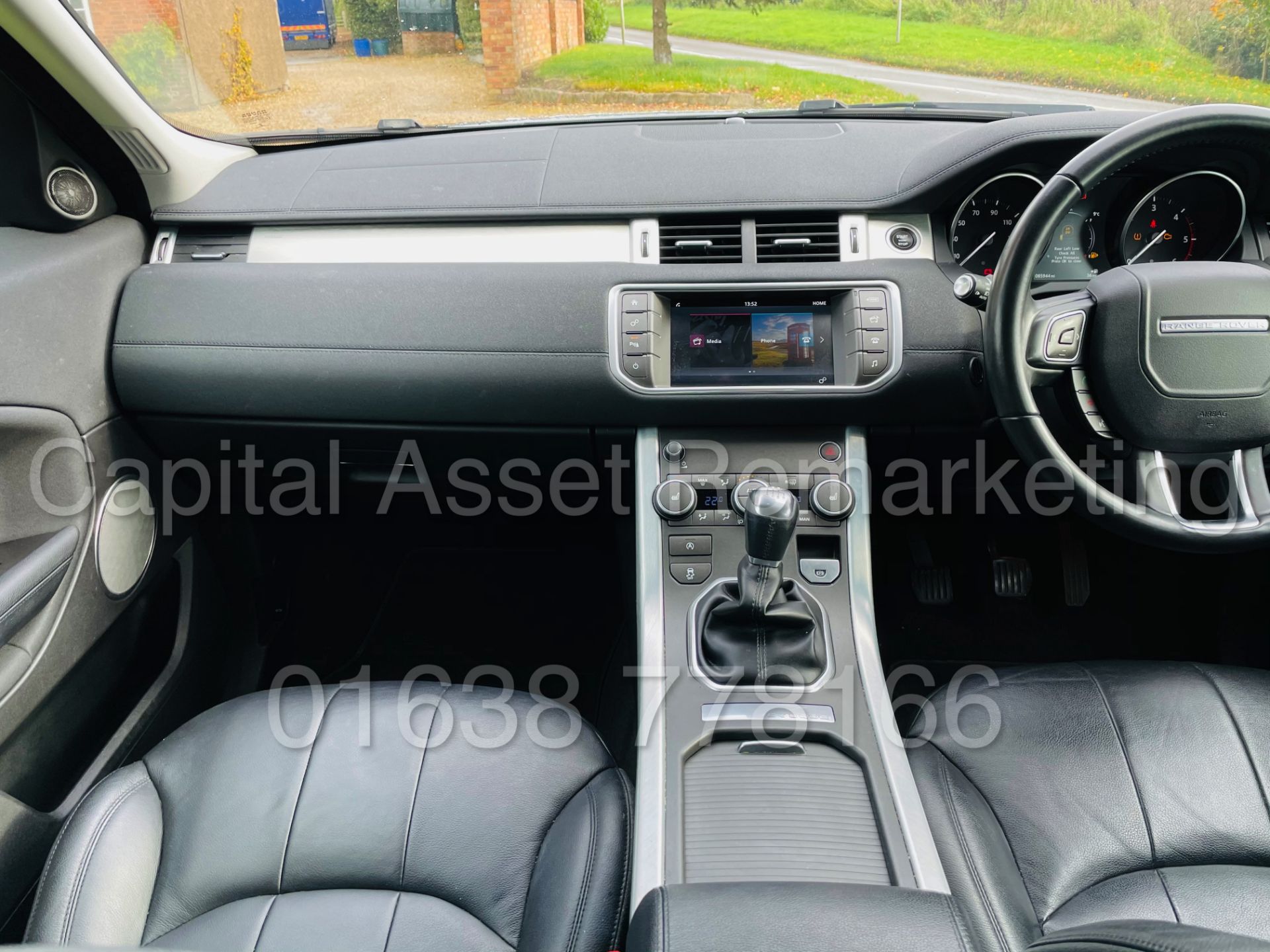 (On Sale) RANGE ROVER EVOQUE *SE EDITION* SUV (2017 - EURO 6) '2.0 ED4 - 150 BHP' *LEATHER* - Image 31 of 49