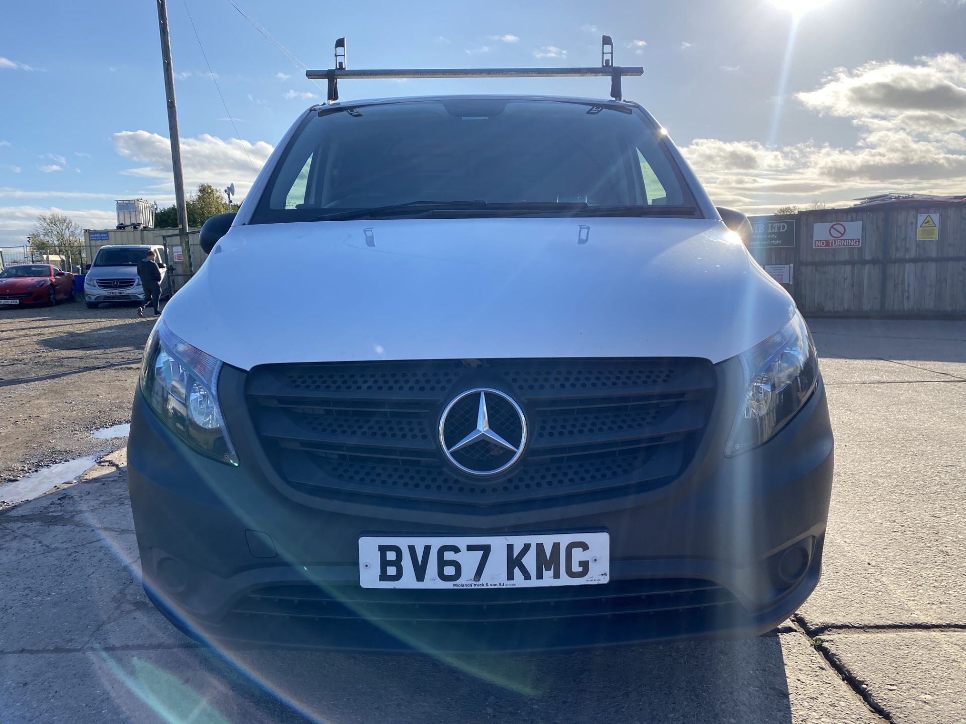 ON SALE MERCEDES VITO 114CDI BLUETEC "LWB" (EURO 6) 2018 MODEL - AIR CON - 1 KEEPER - LOOK!! - Image 3 of 19