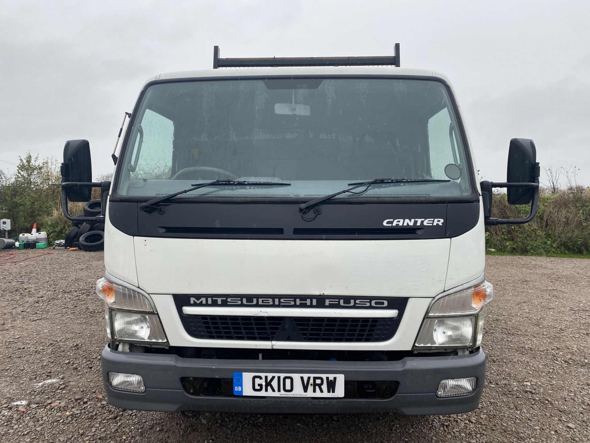 (ON SALE) MITSUBISHI CANTER 7C18 TIPPER TRUCK - 10 REG - 7500KG TIPPER - MANUAL GEARBOX - LOW MILES - Image 3 of 15