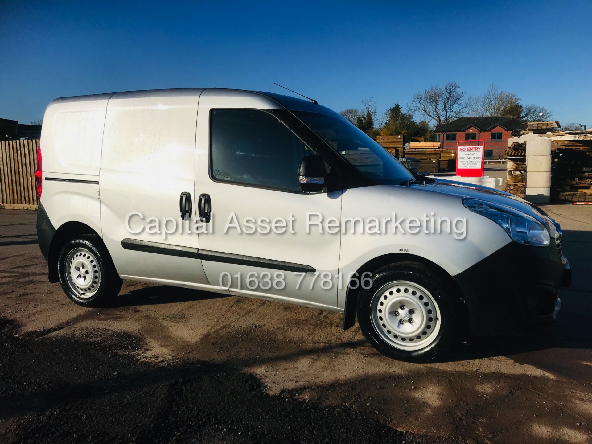 VAUXHALL COMBO CDTI L1H1 (2017 MODEL) AC / ELEC PACK / TWIN SIDE DOORS *EURO 6* 1 OWNER