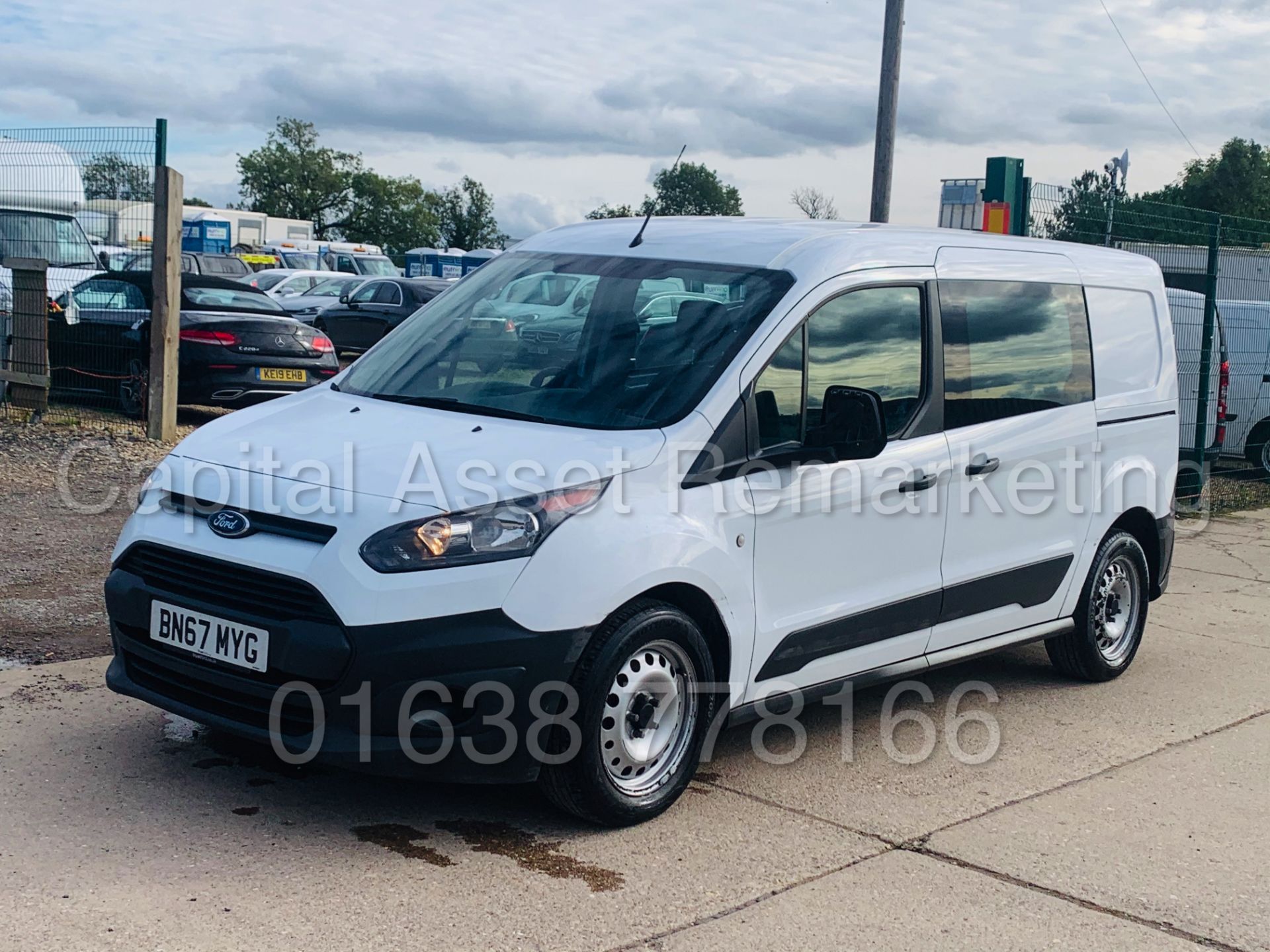 FORD TRANSIT CONNECT *LWB - 5 SEATER CREW VAN* (2018 - EURO 6) 1.5 TDCI *AIR CON* (1 OWNER) - Image 3 of 40