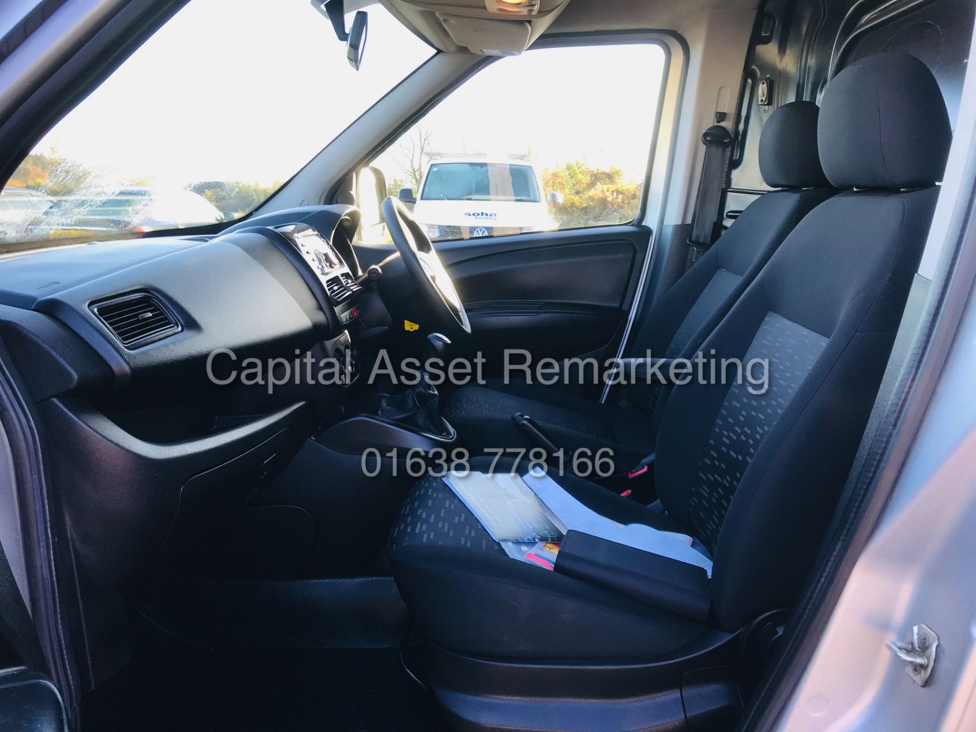 VAUXHALL COMBO CDTI L1H1 (2017 MODEL) AC / ELEC PACK / TWIN SIDE DOORS *EURO 6* 1 OWNER - Image 22 of 27