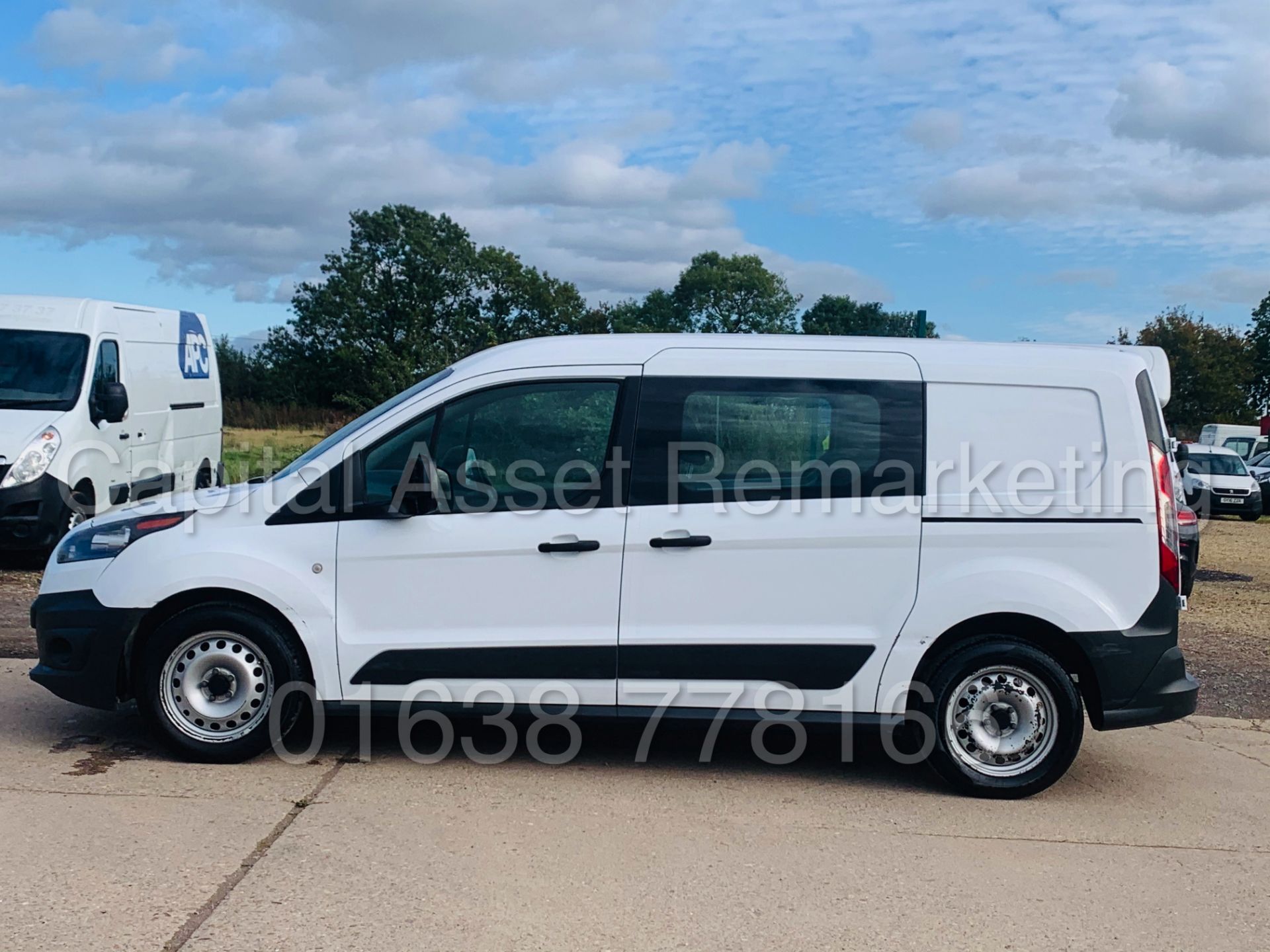 FORD TRANSIT CONNECT *LWB - 5 SEATER CREW VAN* (2018 - EURO 6) 1.5 TDCI *AIR CON* (1 OWNER) - Image 4 of 40