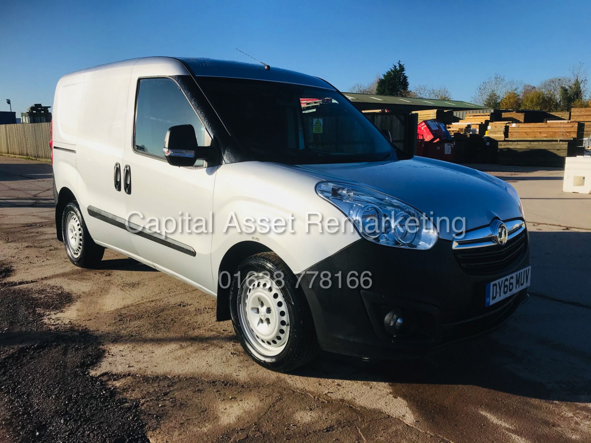 VAUXHALL COMBO CDTI L1H1 (2017 MODEL) AC / ELEC PACK / TWIN SIDE DOORS *EURO 6* 1 OWNER - Image 3 of 27