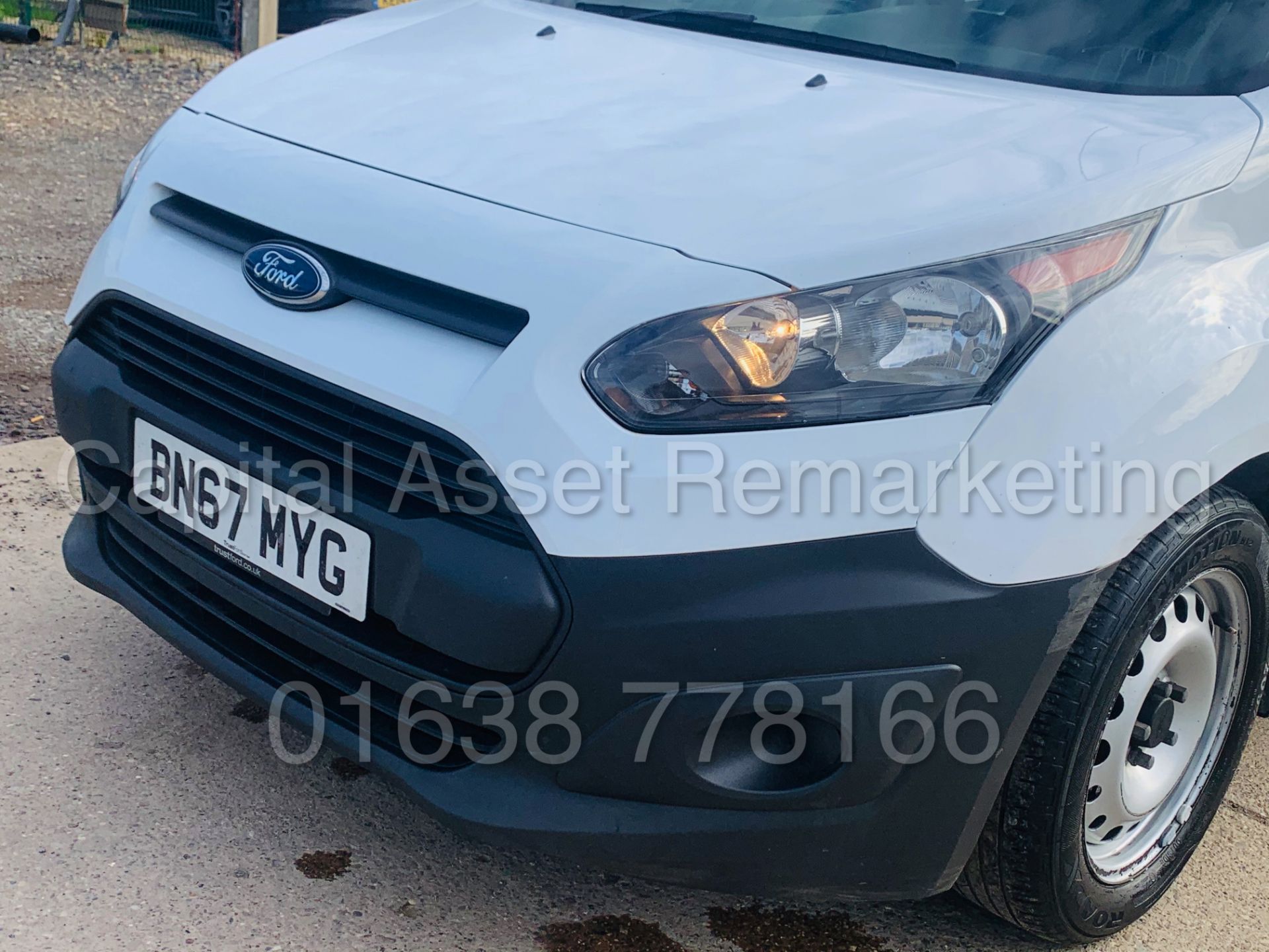 FORD TRANSIT CONNECT *LWB - 5 SEATER CREW VAN* (2018 - EURO 6) 1.5 TDCI *AIR CON* (1 OWNER) - Image 16 of 40