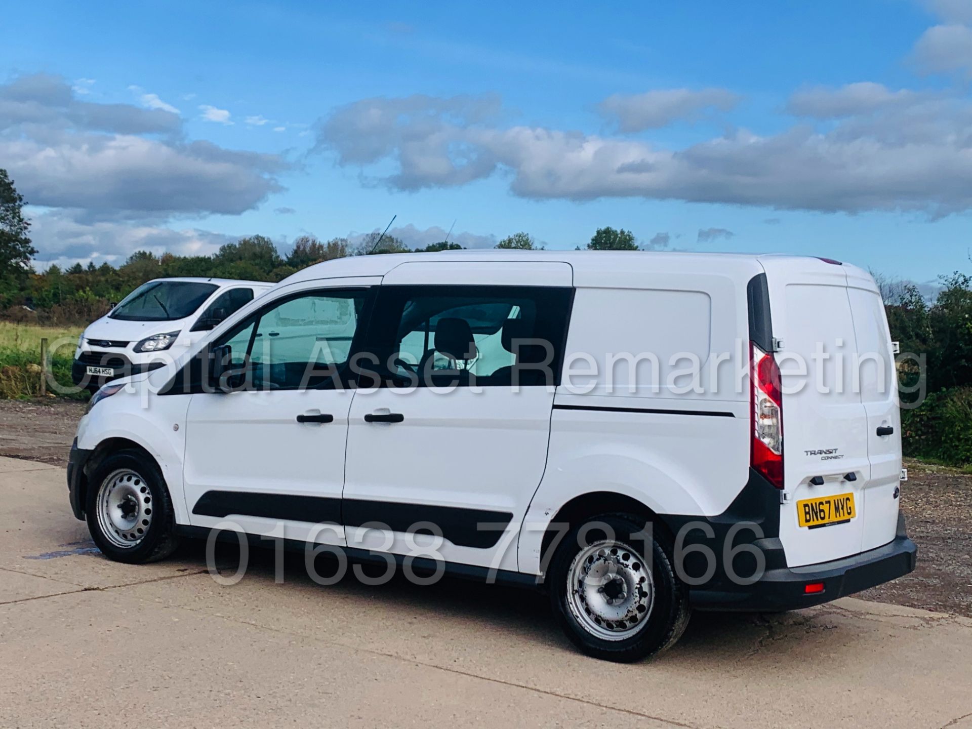 FORD TRANSIT CONNECT *LWB - 5 SEATER CREW VAN* (2018 - EURO 6) 1.5 TDCI *AIR CON* (1 OWNER) - Image 5 of 40