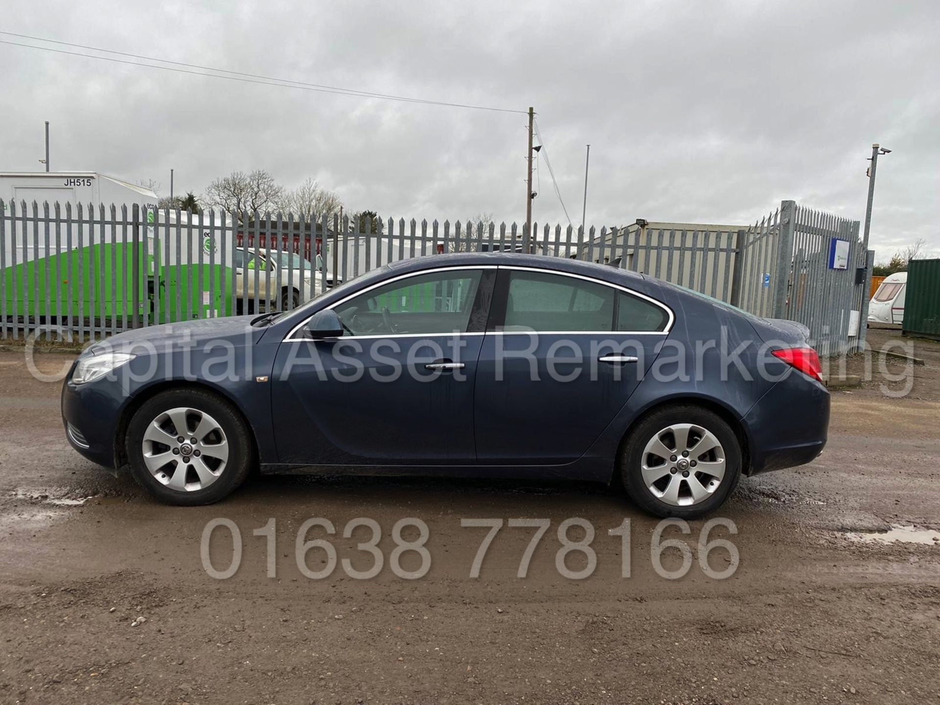 ON SALE VAUXHALL INSIGNIA *SE EDITION* (2009) '1.8 PETROL -6 SPEED' *A/C* LOW MILES ! (NO VAT) - Image 4 of 15