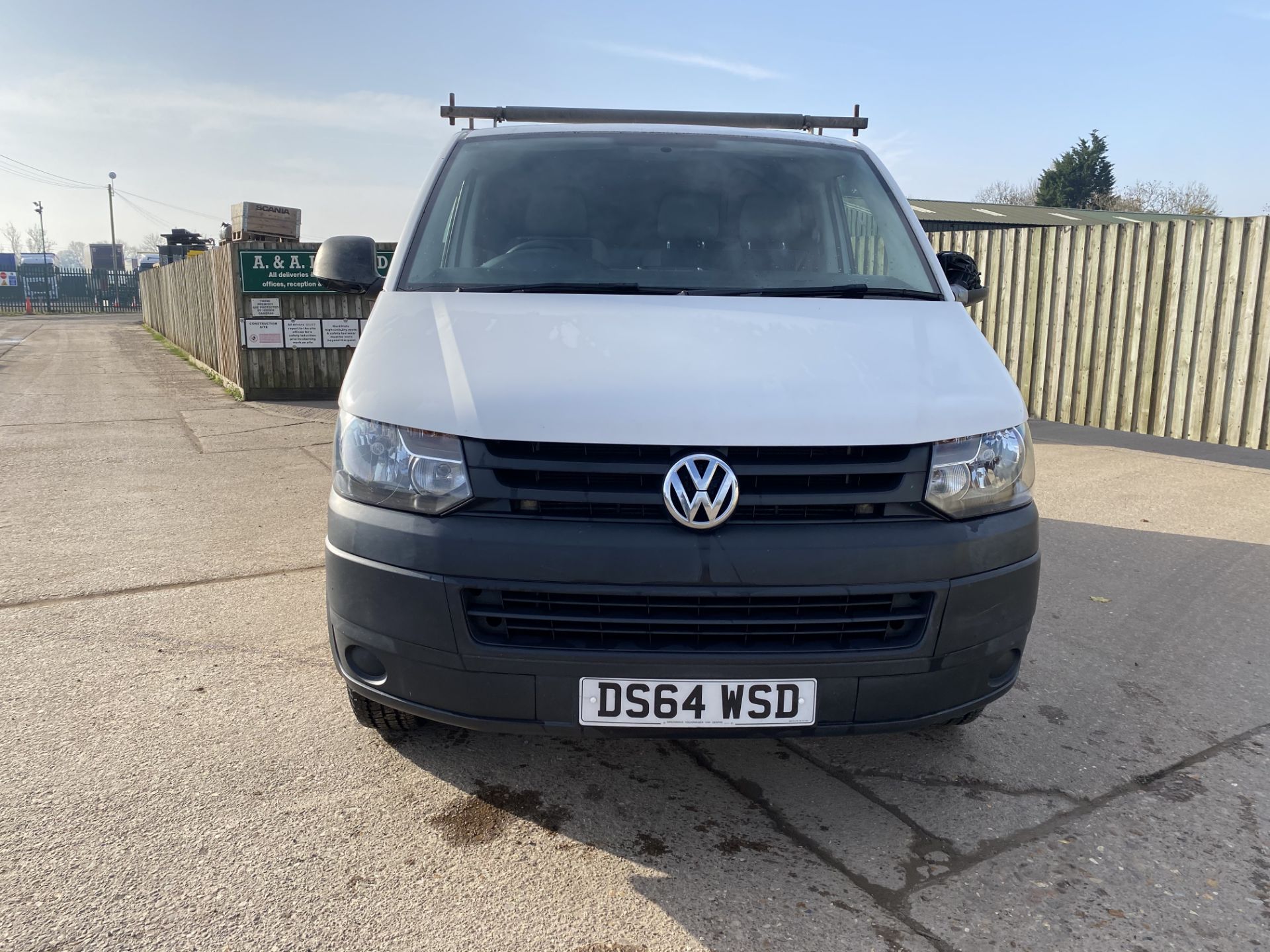 On Sale VOLKSWAGEN TRANSPORTER T28 2.0TDI (102) 2015 REG - 1 KEEPER - ELEC PACK - LOOK!!! - Image 3 of 18