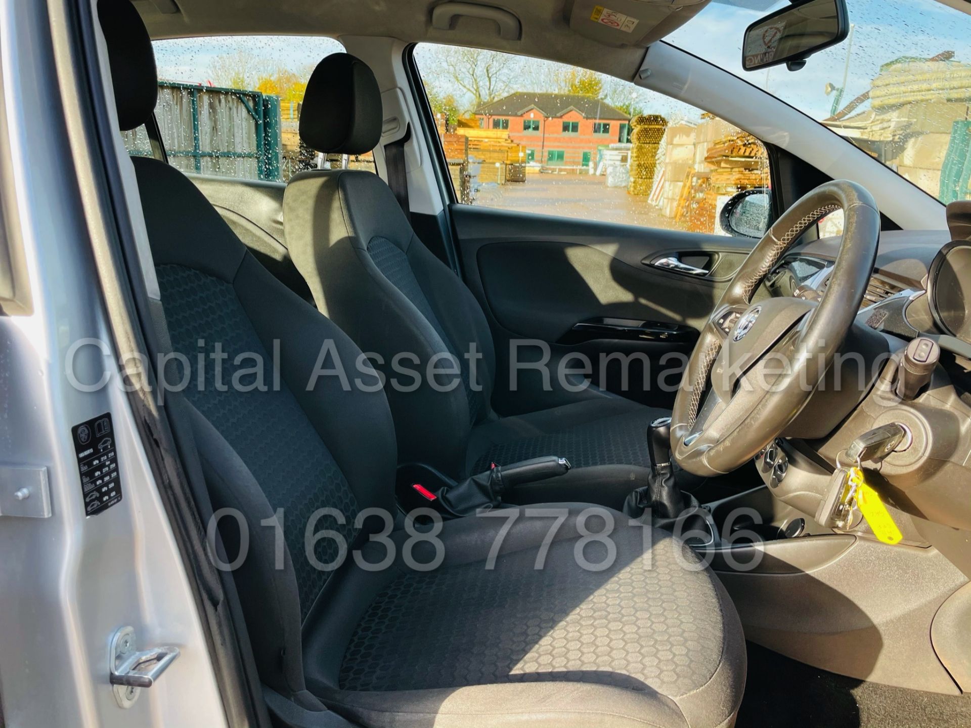 VAUXHALL CORSA *DESIGN EDITION* 5 DOOR HATCHBACK (2018 - NEW MODEL) 1.4 PETROL - 60 MPG+ (1 OWNER) - Image 34 of 49