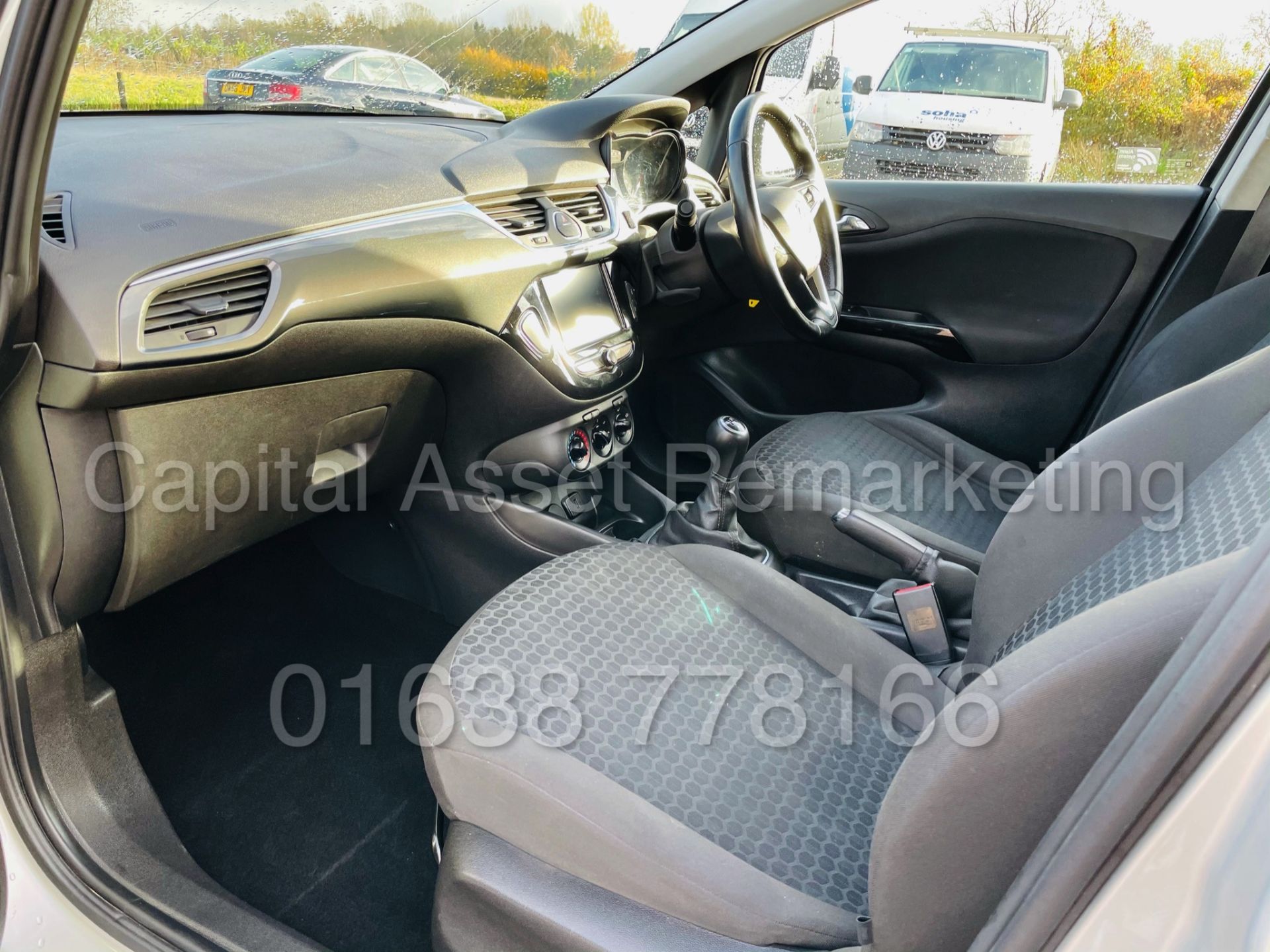 VAUXHALL CORSA *DESIGN EDITION* 5 DOOR HATCHBACK (2018 - NEW MODEL) 1.4 PETROL - 60 MPG+ (1 OWNER) - Image 21 of 49