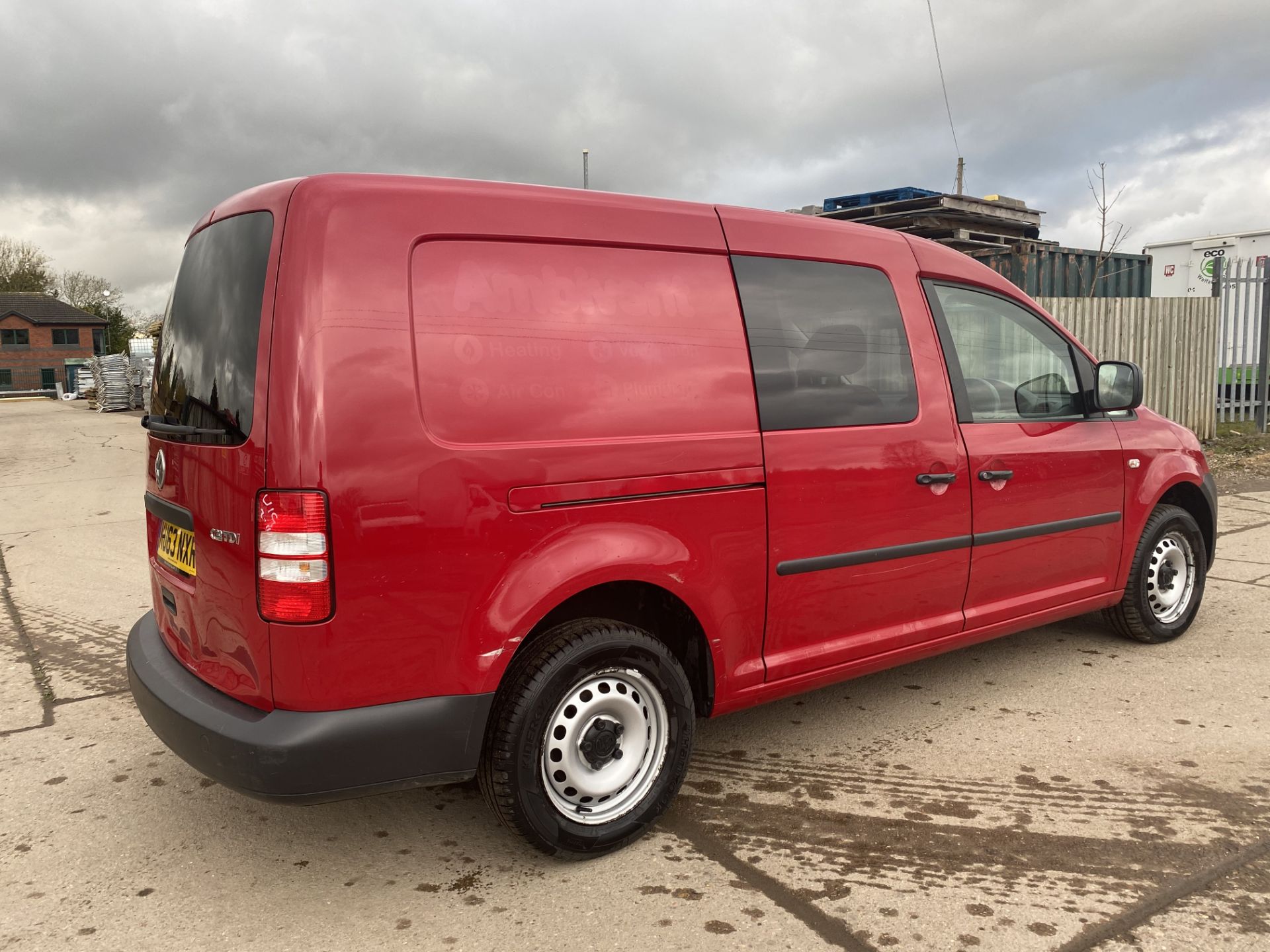 VOLKSWAGEN CADDY MAXI 1.6TDI (102) DUALINER/KOMBI/CREW VAN 5 SEATER - 2014 MODEL - 1 KEEPER - - Image 5 of 21