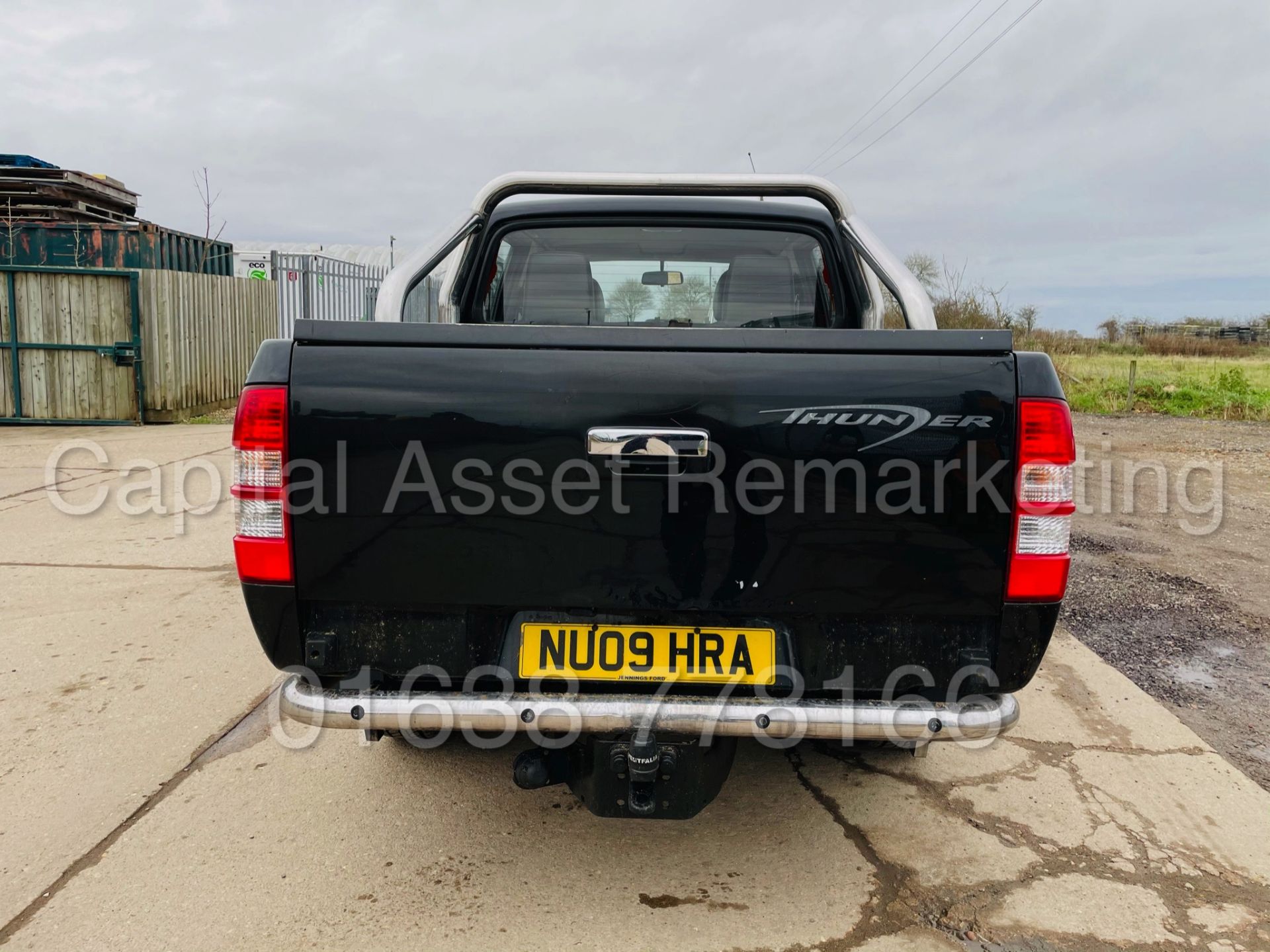 ON SALE FORD RANGER *THUNDER* DOUBLE CAB 4X4 PICK-UP (2009) '2.5 TDCI - 1 *LEATHER - A/C* (NO VAT) - Image 11 of 40