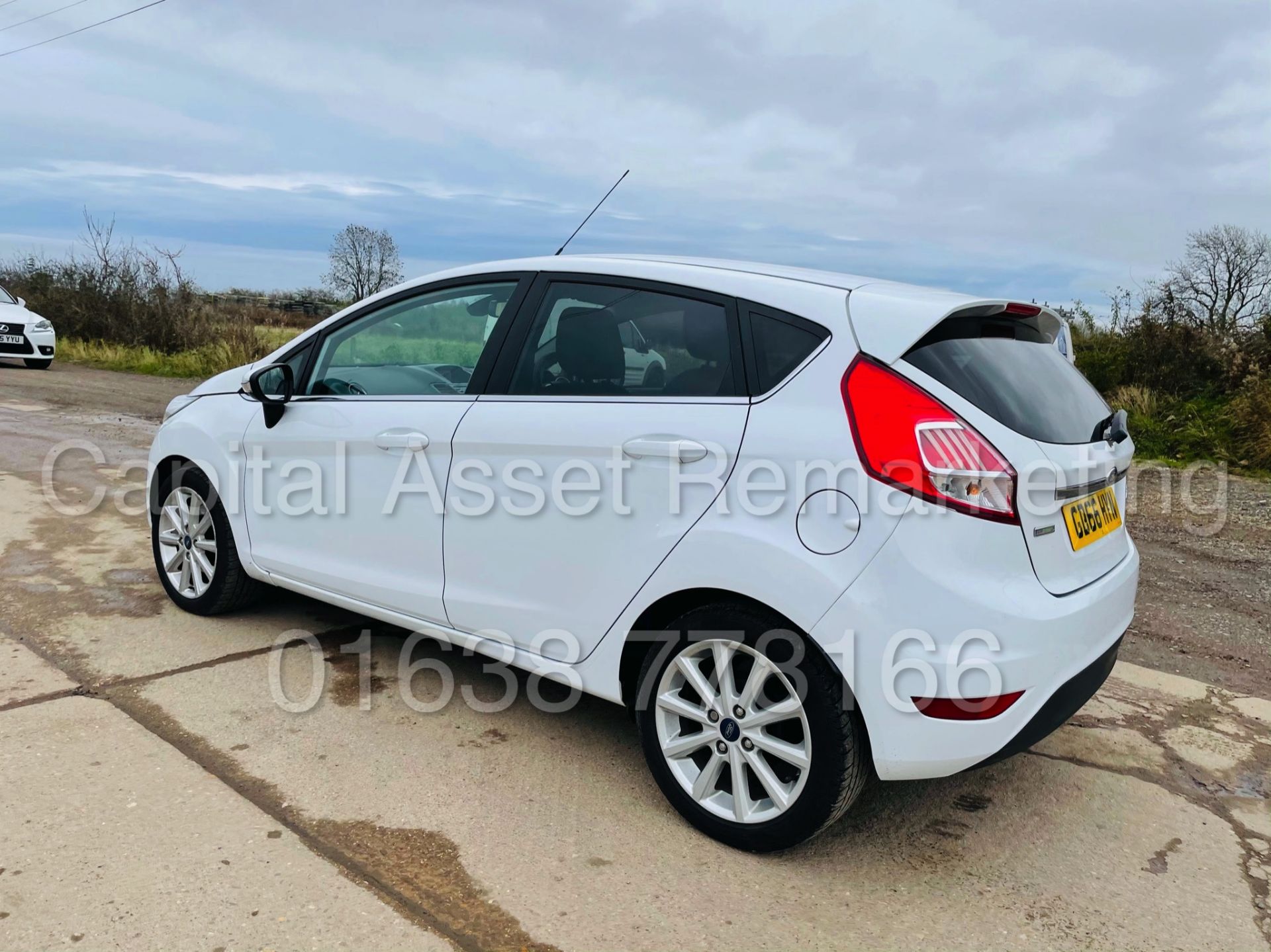 ON SALE FORD FIESTA *TITANIUM EDITION* 5 DOOR (2017 MODEL) '1.0 ECO BOOST PETROL -*FULL HISTORY* - Image 8 of 38