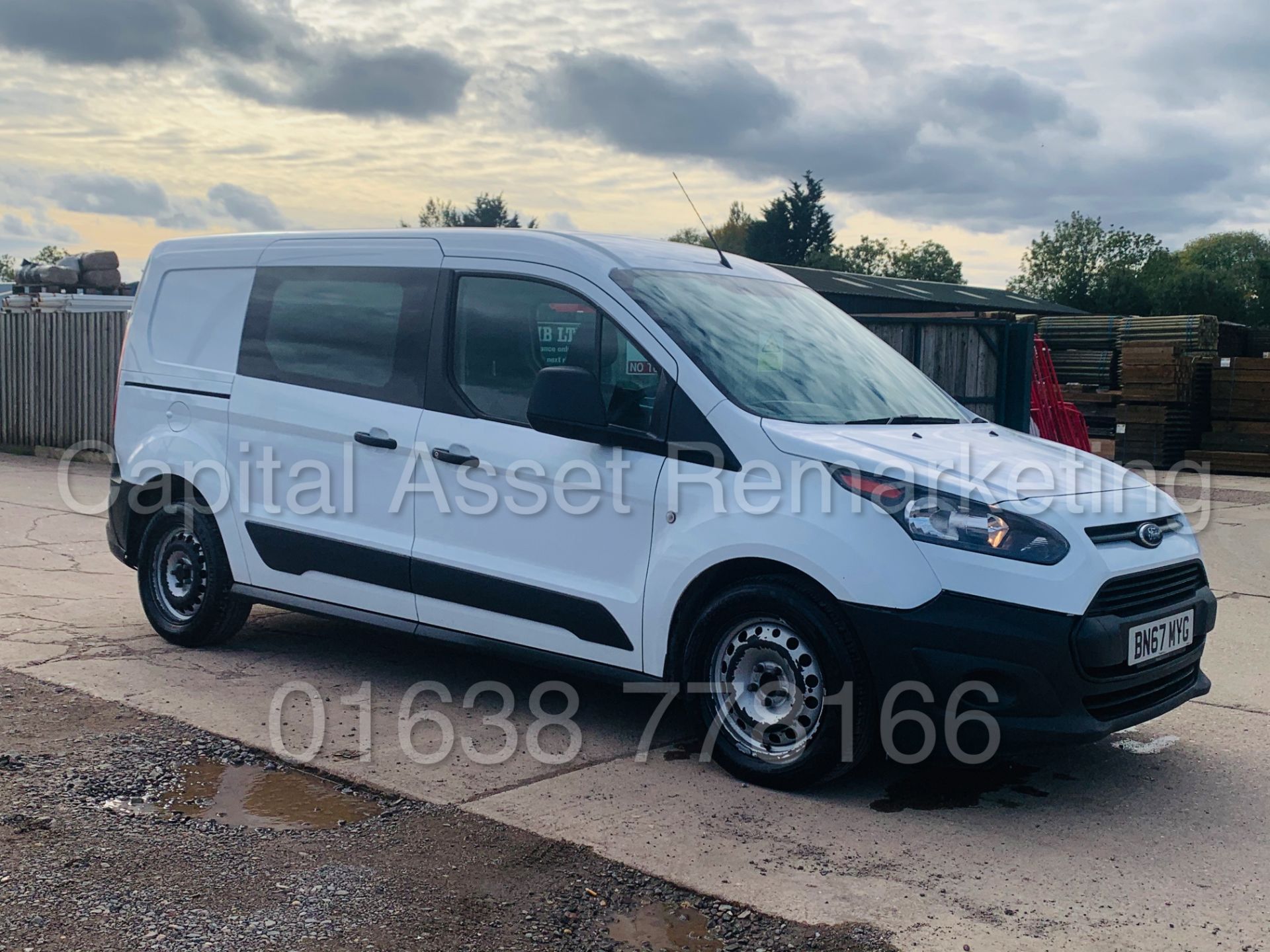 (On Sale) FORD TRANSIT CONNECT *LWB - 5 SEATER CREW VAN* (67 REG - EURO 6) 1.5 TDCI *A/C* (1 OWNER)