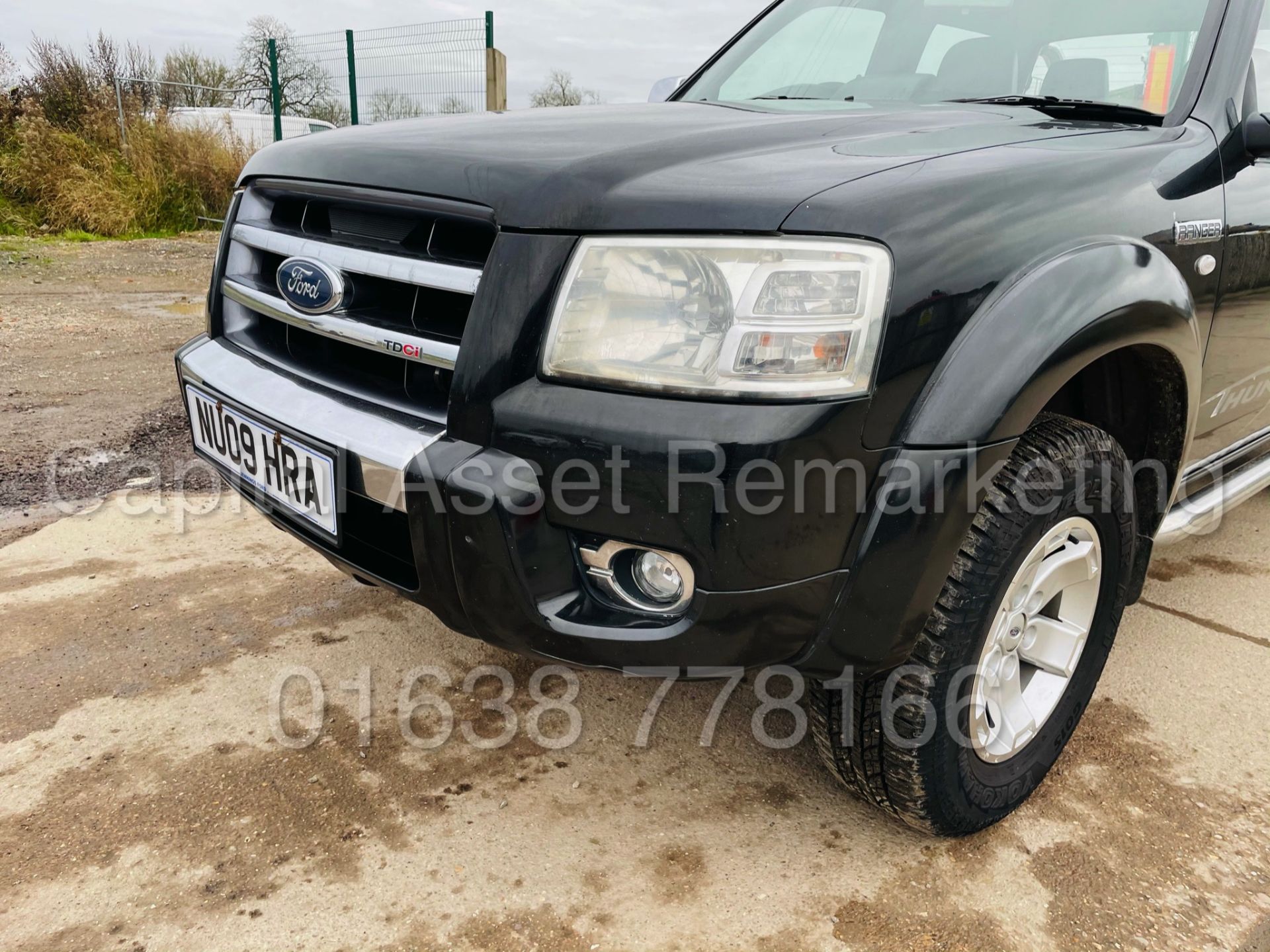 ON SALE FORD RANGER *THUNDER* DOUBLE CAB 4X4 PICK-UP (2009) '2.5 TDCI - 1 *LEATHER - A/C* (NO VAT) - Image 17 of 40
