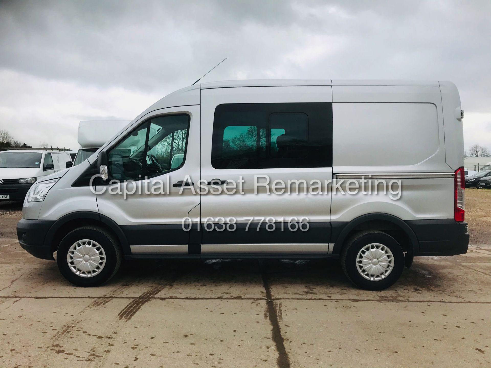 ON SALE FORD TRANSIT 2.2TDCI"TREND"L2H2 -1 OWNER FSH (2017 MODEL) AIR CON*EURO 6* 7 SEATER KOMBI VAN - Image 12 of 20