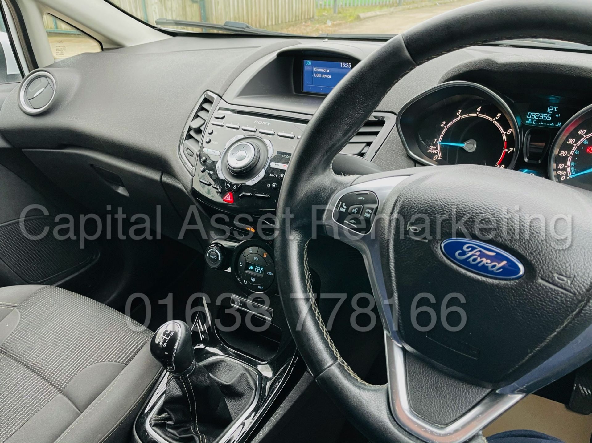 ON SALE FORD FIESTA *TITANIUM EDITION* 5 DOOR (2017 MODEL) '1.0 ECO BOOST PETROL -*FULL HISTORY* - Image 32 of 38