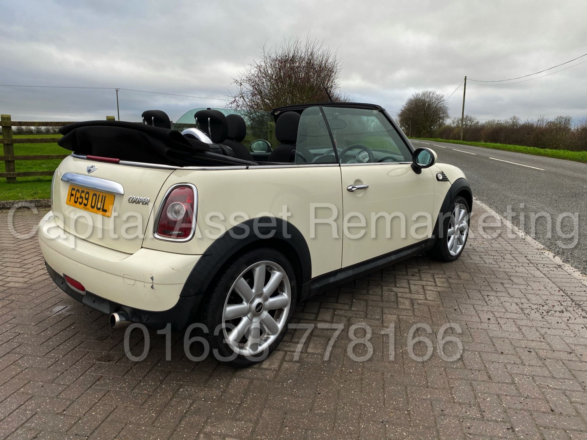 ON SALE MINI COOPER *CONVERTIBLE* (2010 MODEL) '1.6 PETROL - 118 BHP - 6 SPEED' *A/C* (NO VAT) - Image 7 of 20