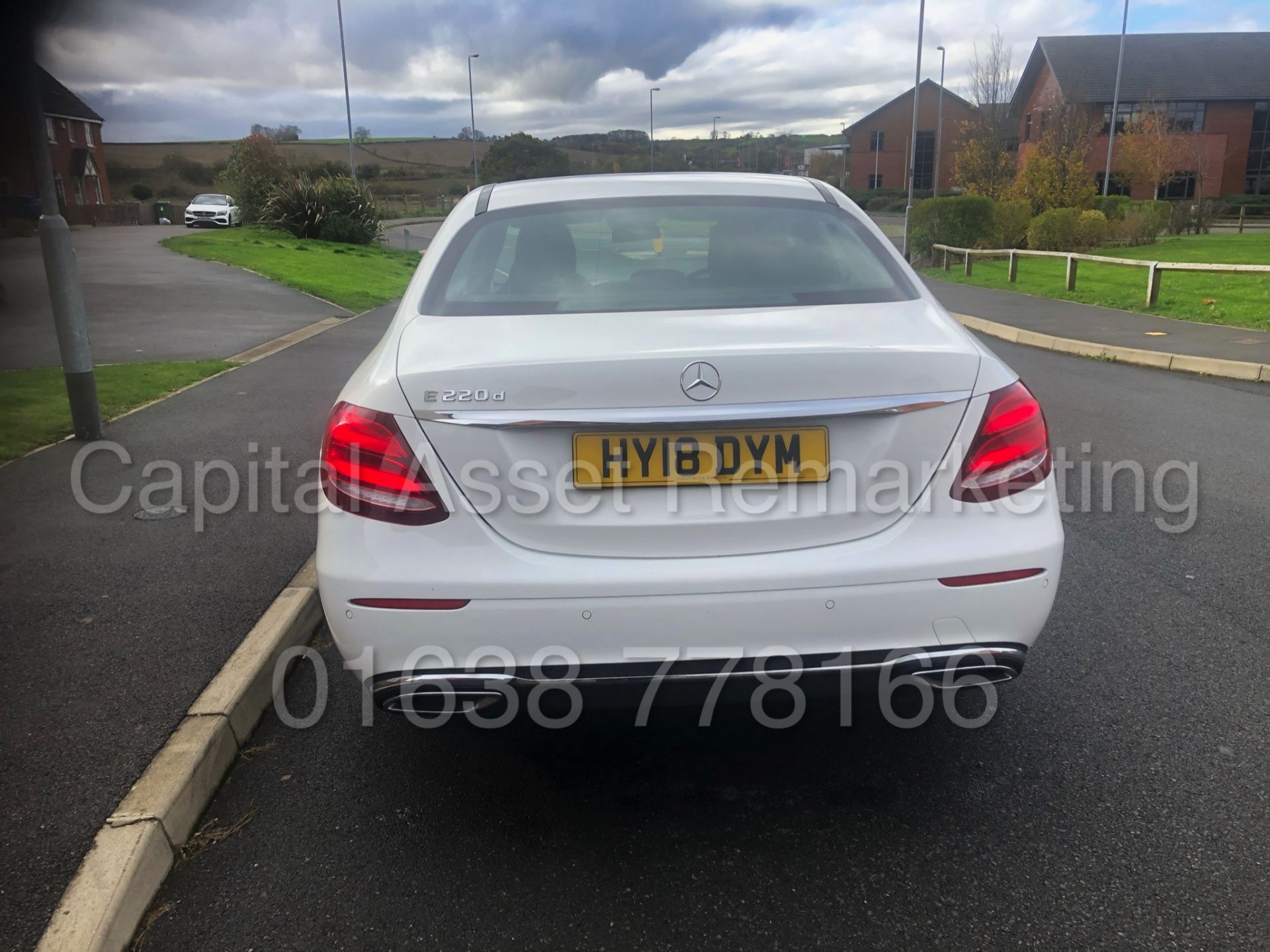 MERCEDES-BENZ E220D *SALOON* (2018 - NEW MODEL) '9-G TRONIC AUTO - LEATHER - SAT NAV' *HUGE SPEC* - Image 6 of 20