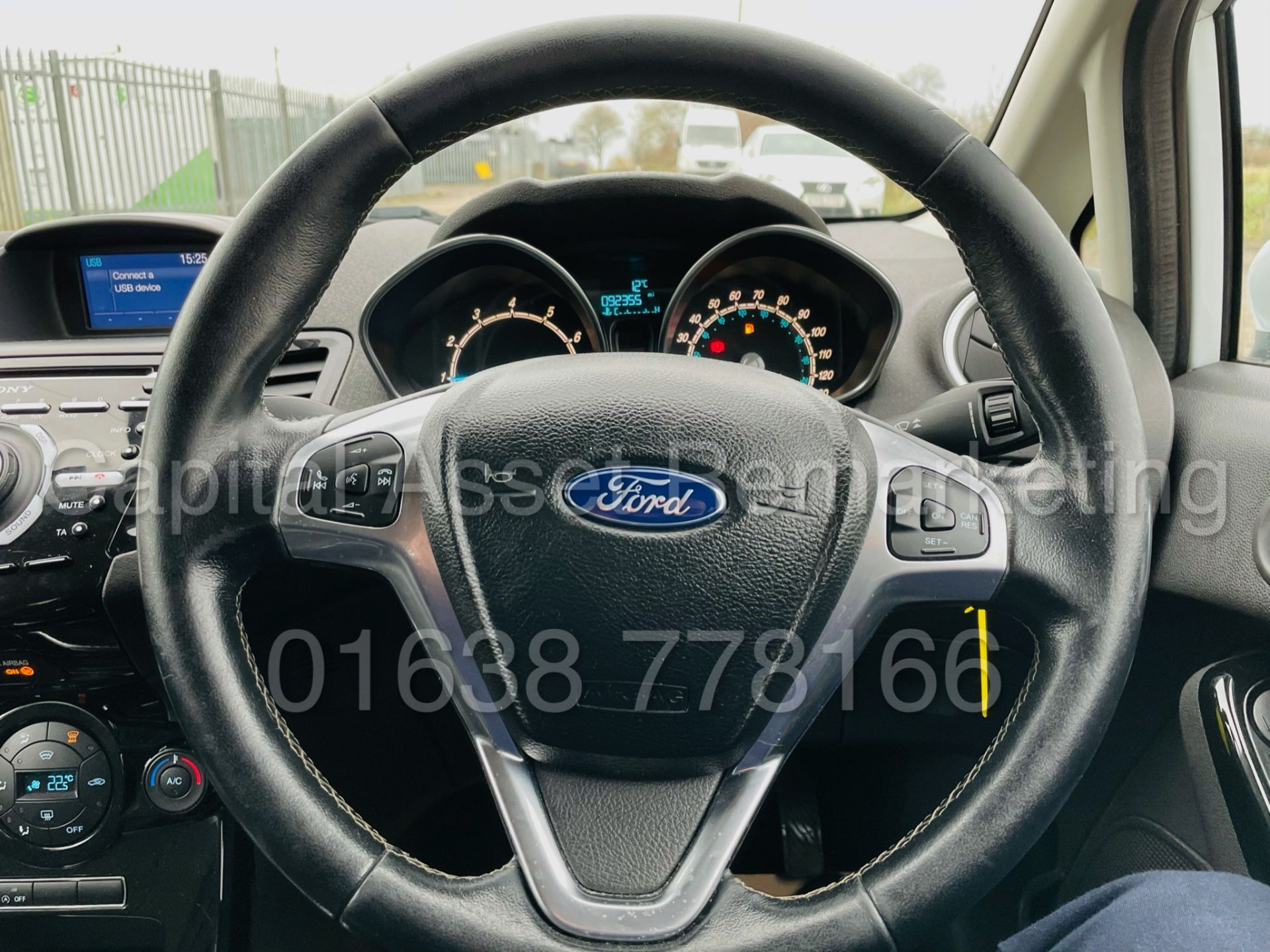 ON SALE FORD FIESTA *TITANIUM EDITION* 5 DOOR (2017 MODEL) '1.0 ECO BOOST PETROL -*FULL HISTORY* - Image 37 of 38