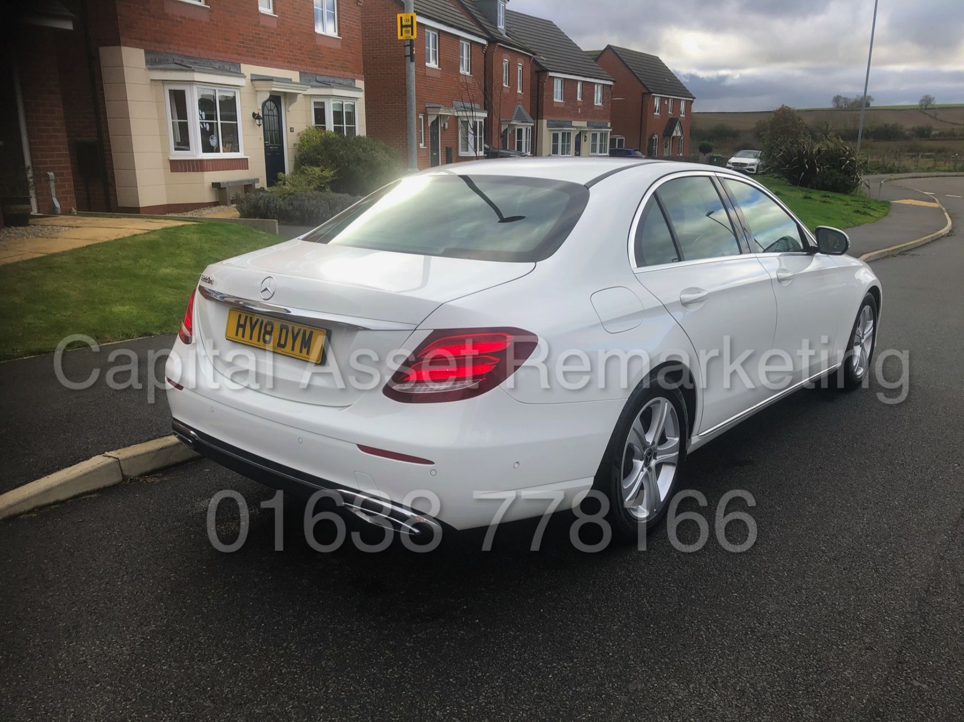 MERCEDES-BENZ E220D *SALOON* (2018 - NEW MODEL) '9-G TRONIC AUTO - LEATHER - SAT NAV' *HUGE SPEC* - Image 7 of 20