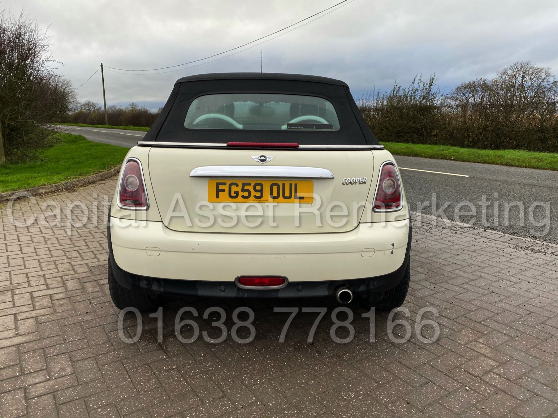 ON SALE MINI COOPER *CONVERTIBLE* (2010 MODEL) '1.6 PETROL - 118 BHP - 6 SPEED' *A/C* (NO VAT) - Image 14 of 20