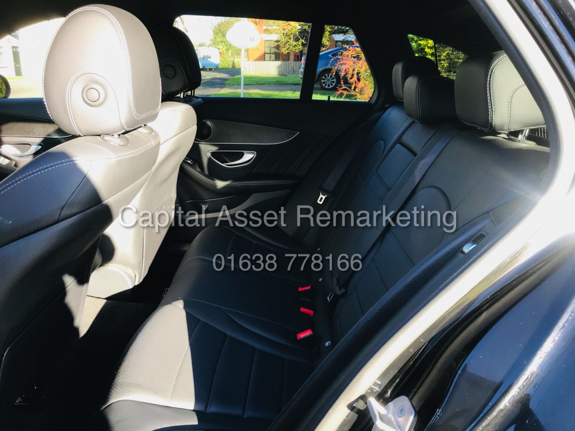 ON SALE MERCEDES C220d "AMG LINE" ESTATE (17 REG) 1 OWNER -LEATHER - SAT NAV- HUGE SPEC- REAR CAMERA - Image 27 of 28