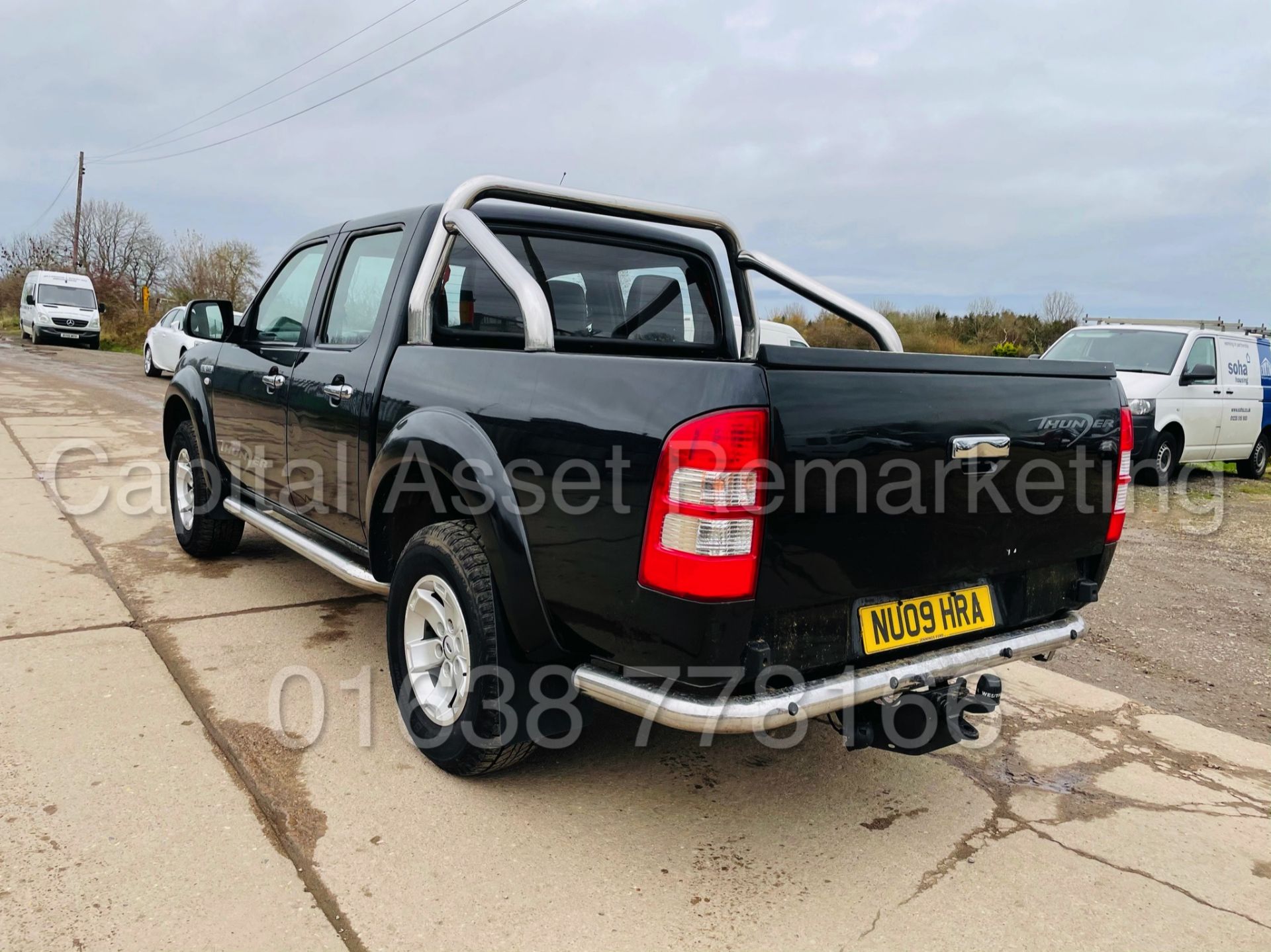 ON SALE FORD RANGER *THUNDER* DOUBLE CAB 4X4 PICK-UP (2009) '2.5 TDCI - 1 *LEATHER - A/C* (NO VAT) - Image 10 of 40