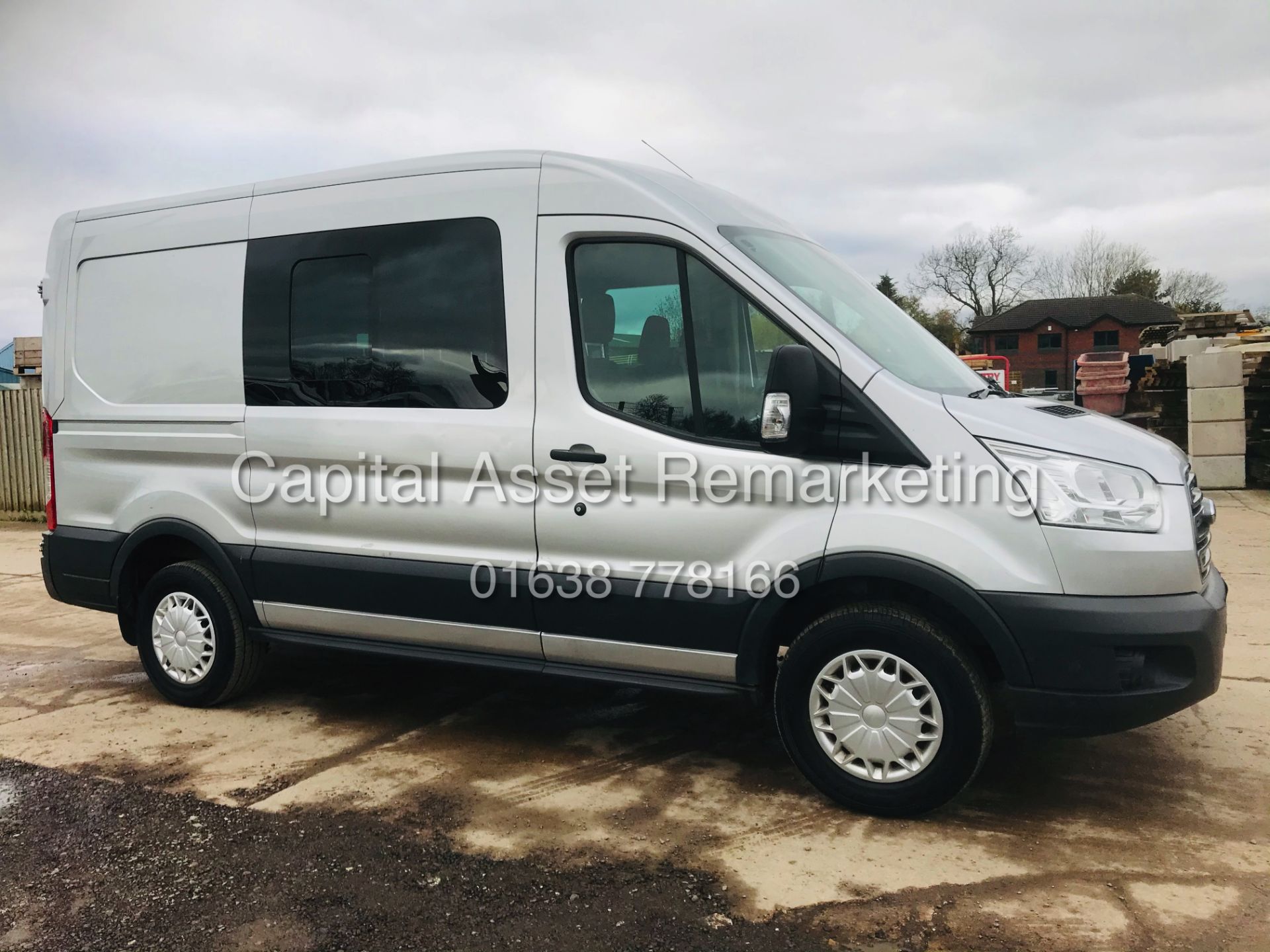 ON SALE FORD TRANSIT 2.2TDCI"TREND"L2H2 -1 OWNER FSH (2017 MODEL) AIR CON*EURO 6* 7 SEATER KOMBI VAN - Image 7 of 20