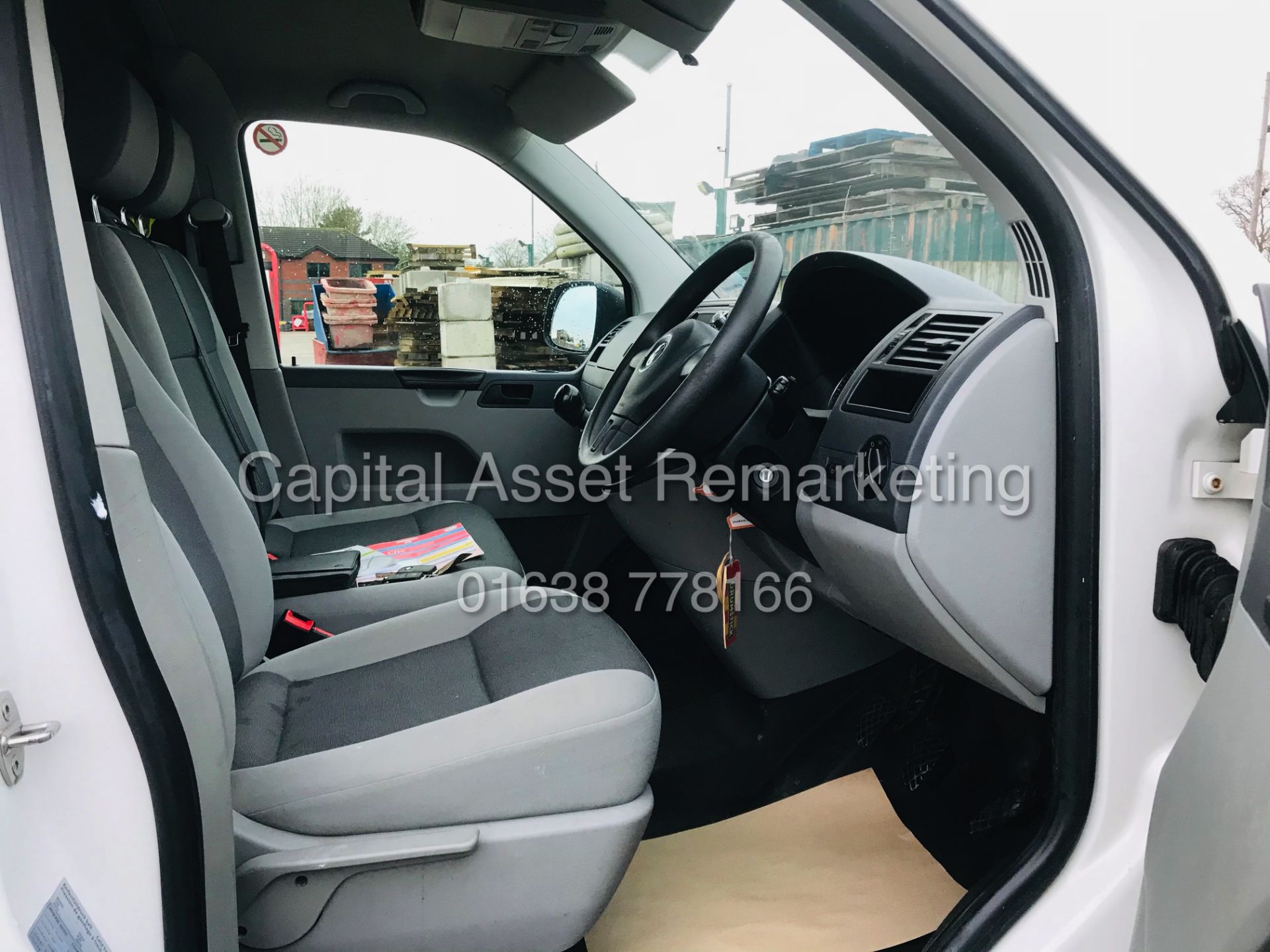 (On Sale) VW TRANSPORTER 2.0TDI (102BHP) T28 "STARTLINE" 1 OWNER (2015) ELEC PACK *IDEAL CONVERSION* - Image 12 of 19