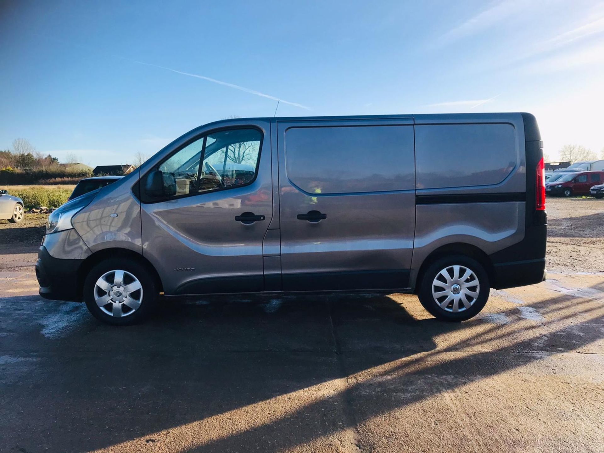 RENAULT TRAFIC SL27 1.6DCI "BUSINESS EDITION" 17 REG - EURO 6 - GREAT SPEC - SAT NAV - ELEC PACK - Image 9 of 17