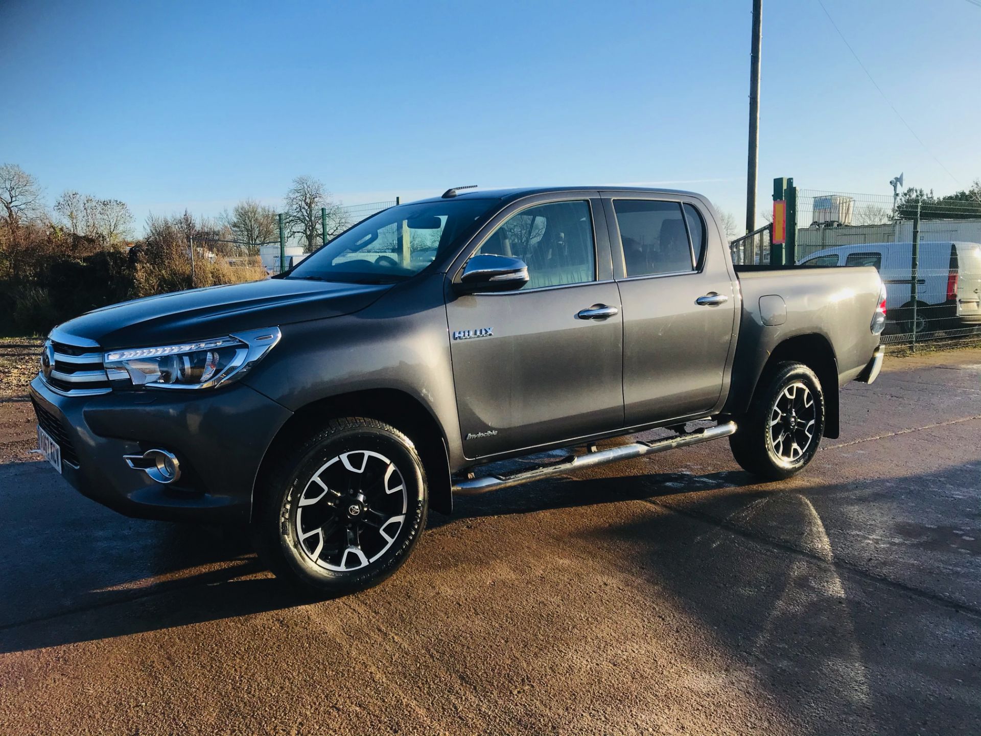 (ON SALE) TOYOTA HILUX "INVINCIBLE X" 2.4D-4D D/C 4X4 (2018 MODEL) HUGE SPEC -LEATHER - SAT NAV - Image 2 of 22