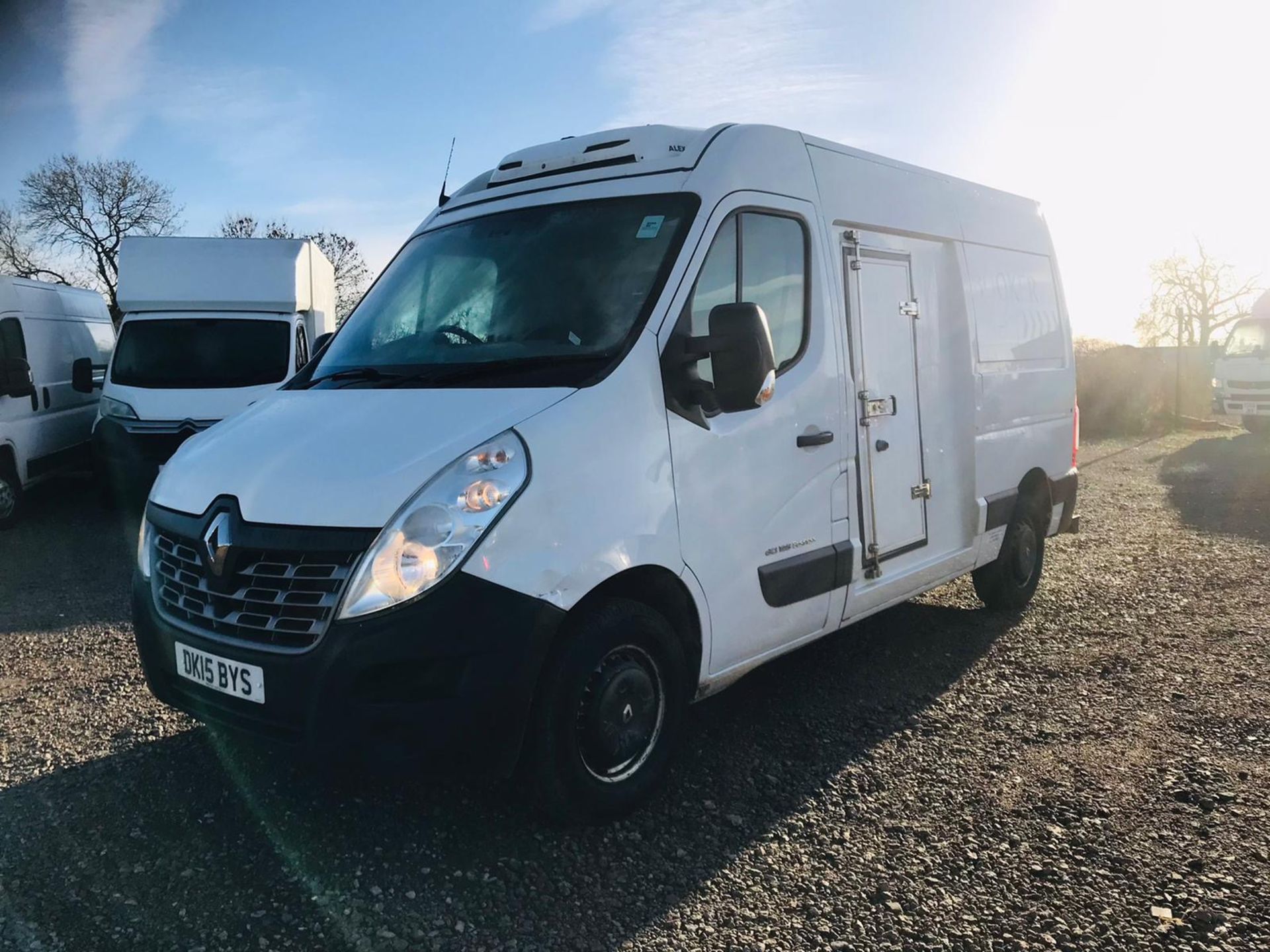 ON SALE RENAULT MASTER MM35 2.3DCI (125) MEDIUM WHEEL BASE FRIDGE/FREEZER VAN- 15 REG - LOW MILES - - Image 7 of 11