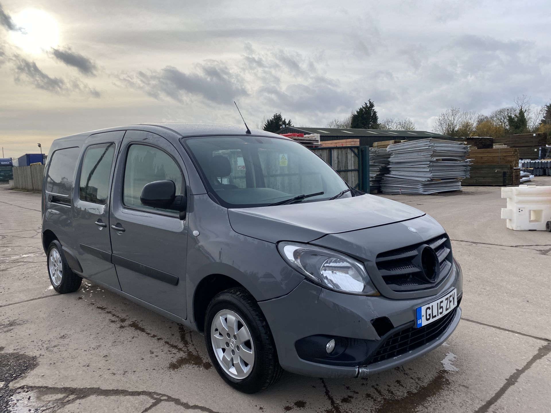 ON SALE MERCEDES CITAN 111CDI "LWB" KOMBI VAN "DUALINER / CREW VAN - 15 REG - AIR CON - ALLOYS - - Image 3 of 12