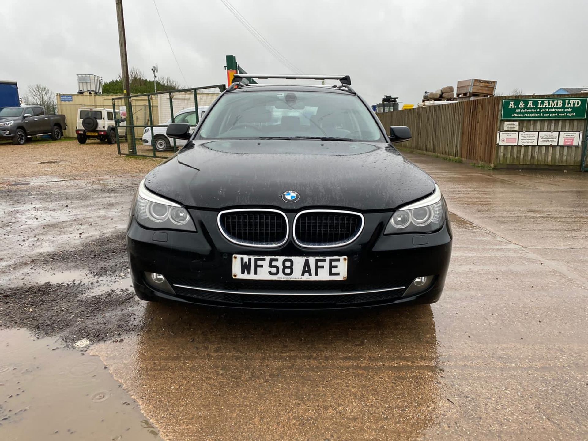 ON SALE BMW 520d "SE" TOURING ESTATE - 2009 MODEL - BLACK - SAT NAV - AIR CON - GREAT SPEC - NO VAT - Image 4 of 17